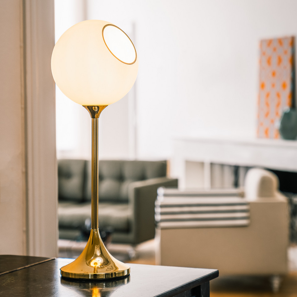 Design BY US Ballroom Bordslampa White Snow/Gold, vit från Design BY US