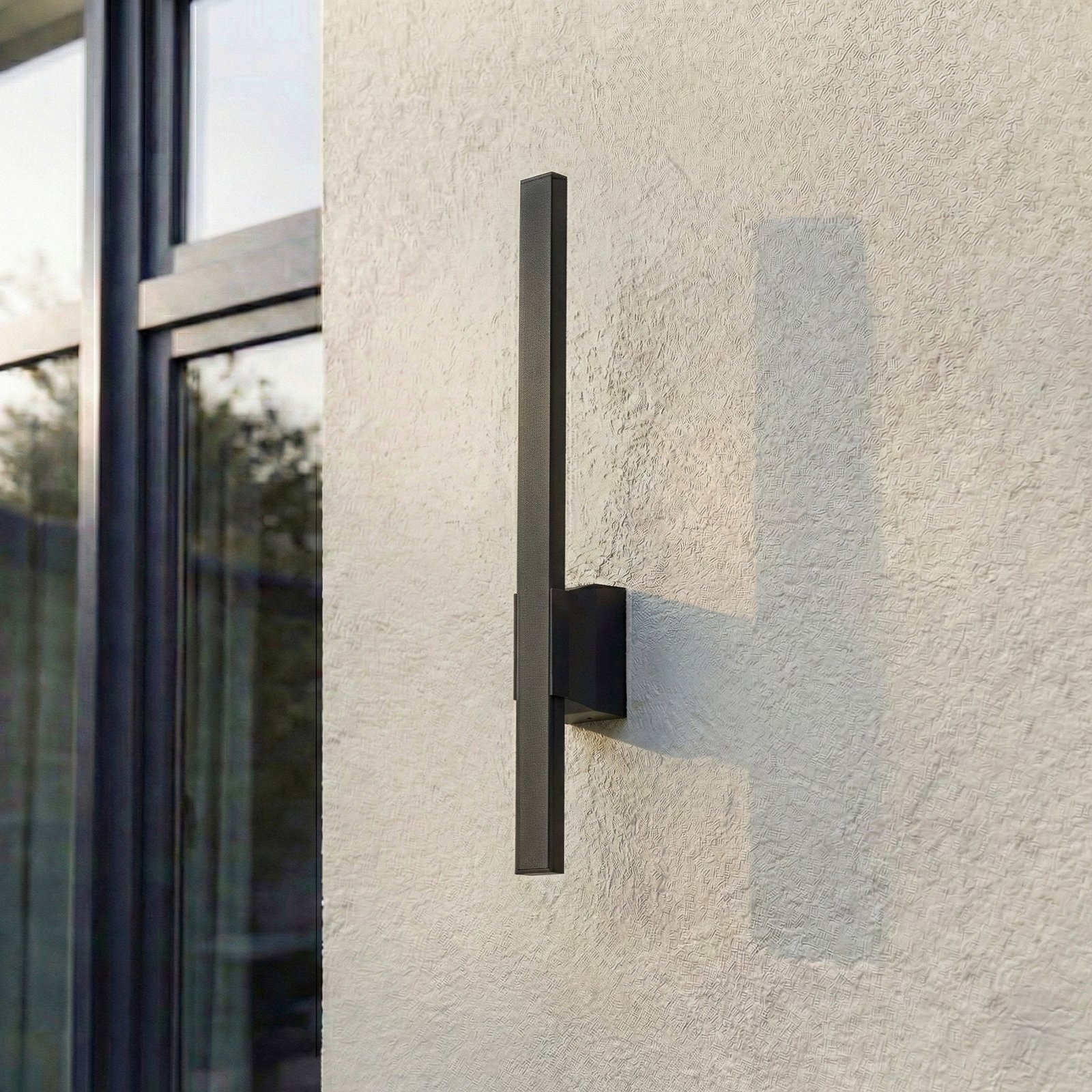 Sakari LED Buiten Wandlamp Zwart - Lindby