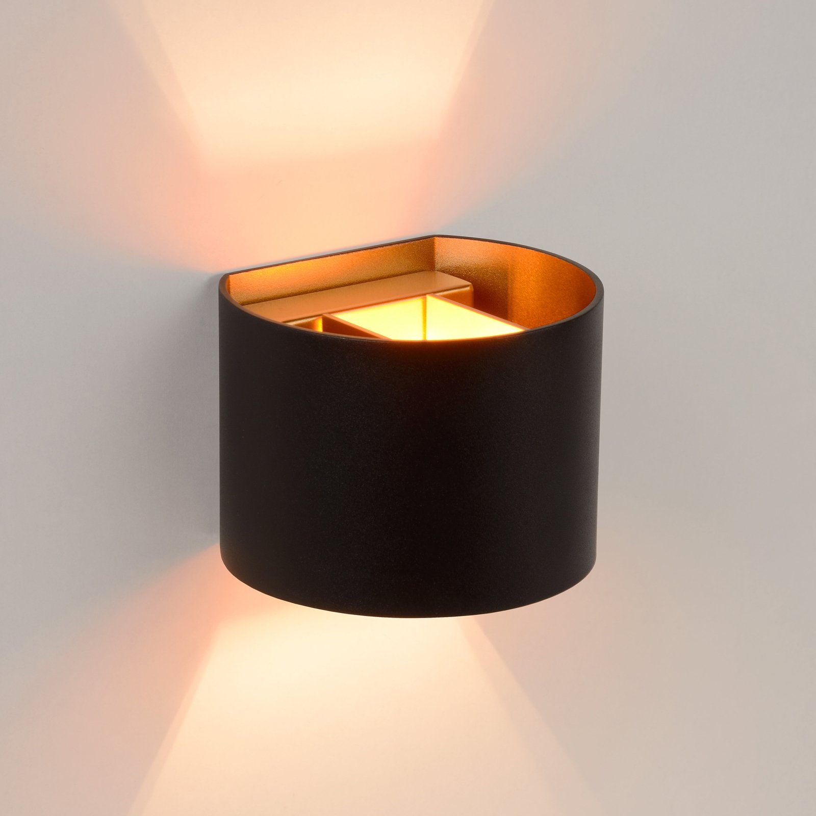 Xio LED-vägglampa, bredd 13 cm, svart