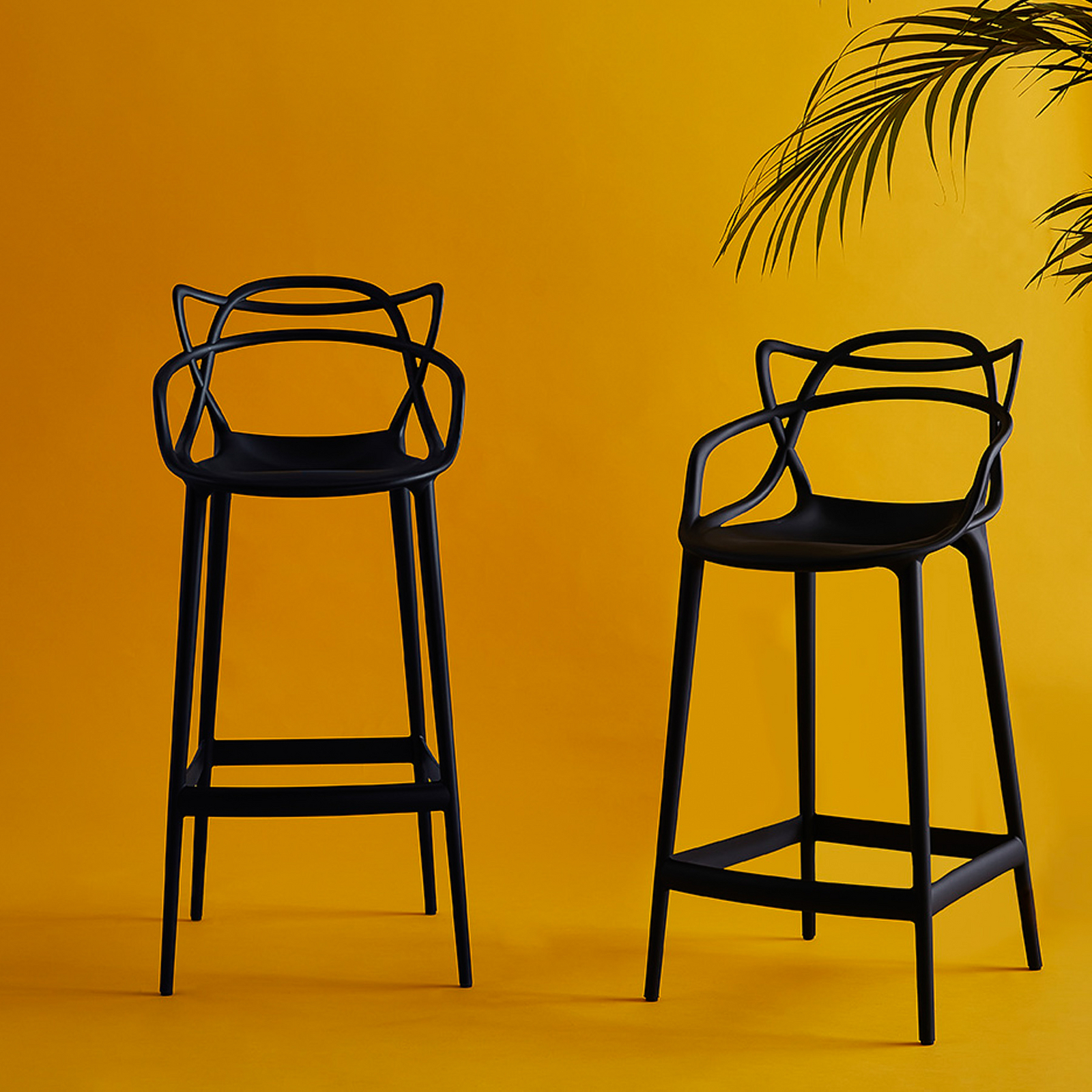 Masters barstol, svart, høyde 99 cm - Kartell