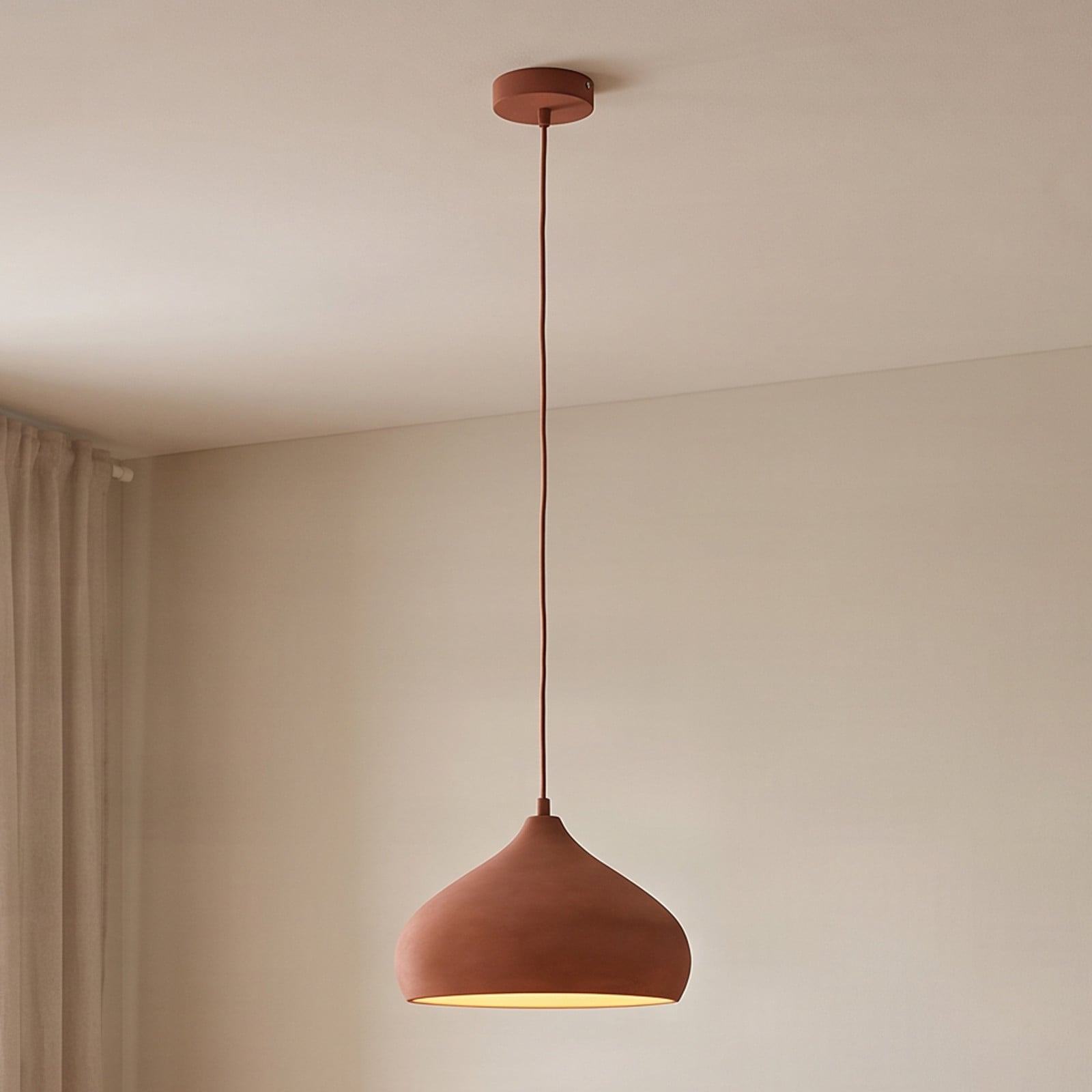 Fiona Taklampa Terracotta - Lindby - Vardagsrum - Medelhavs - Betong - Med en ljusk&auml;lla