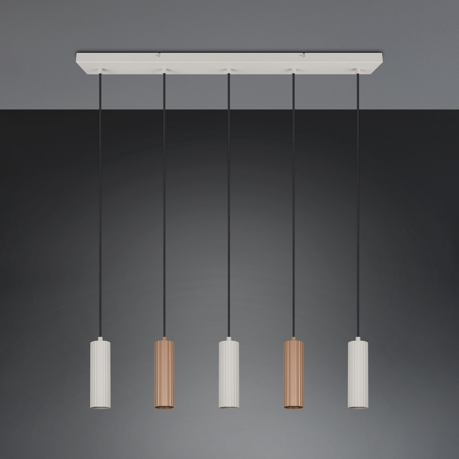 Suspension Soka, marron/gris, longueur 85 cm, métal, à 5 lampes. Suspension Soka, marron/gris, longueur 85 cm, métal, à 5 lampes.