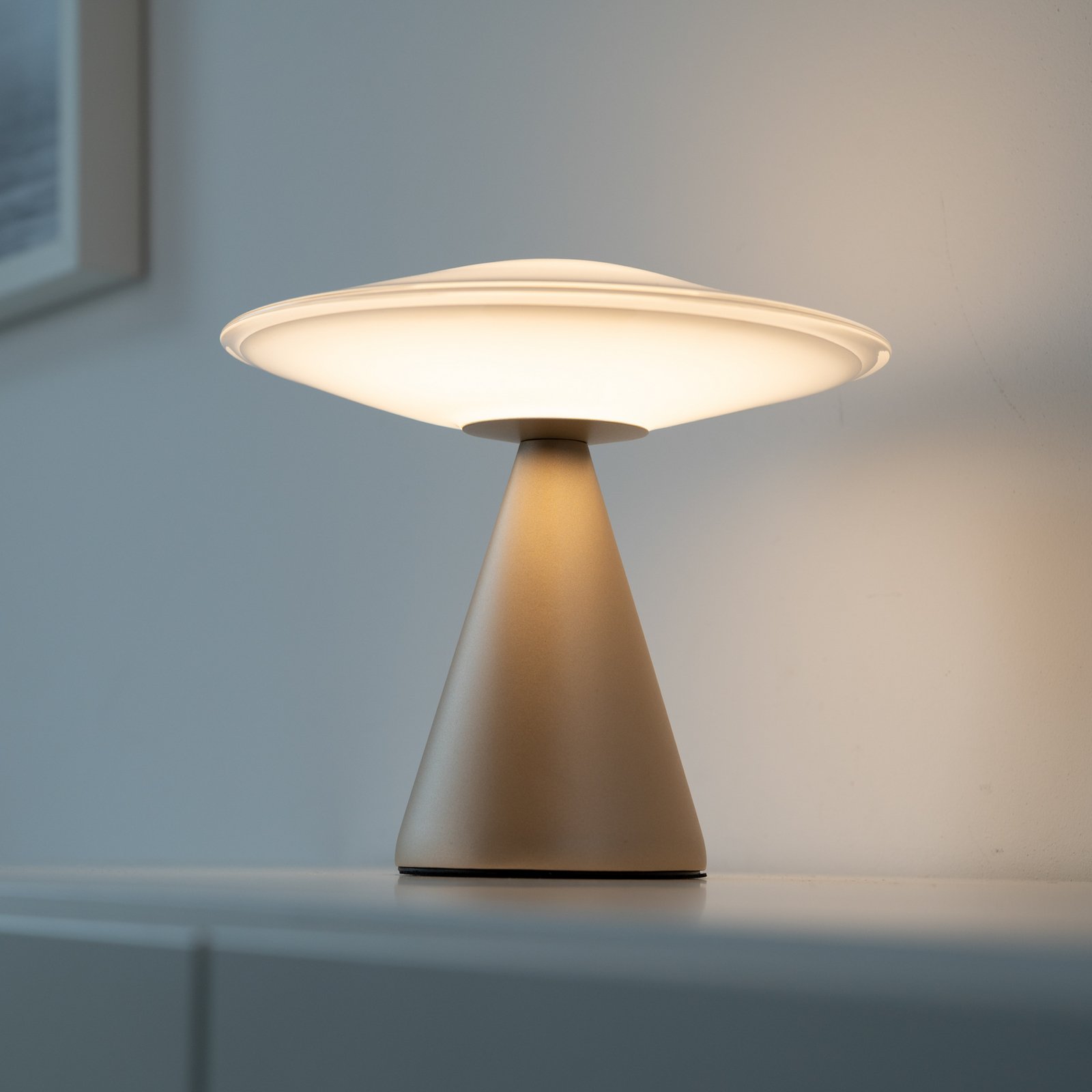 Paul Neuhaus LED-Tischlampe Elipsa, weiß/bronze, dimmbar