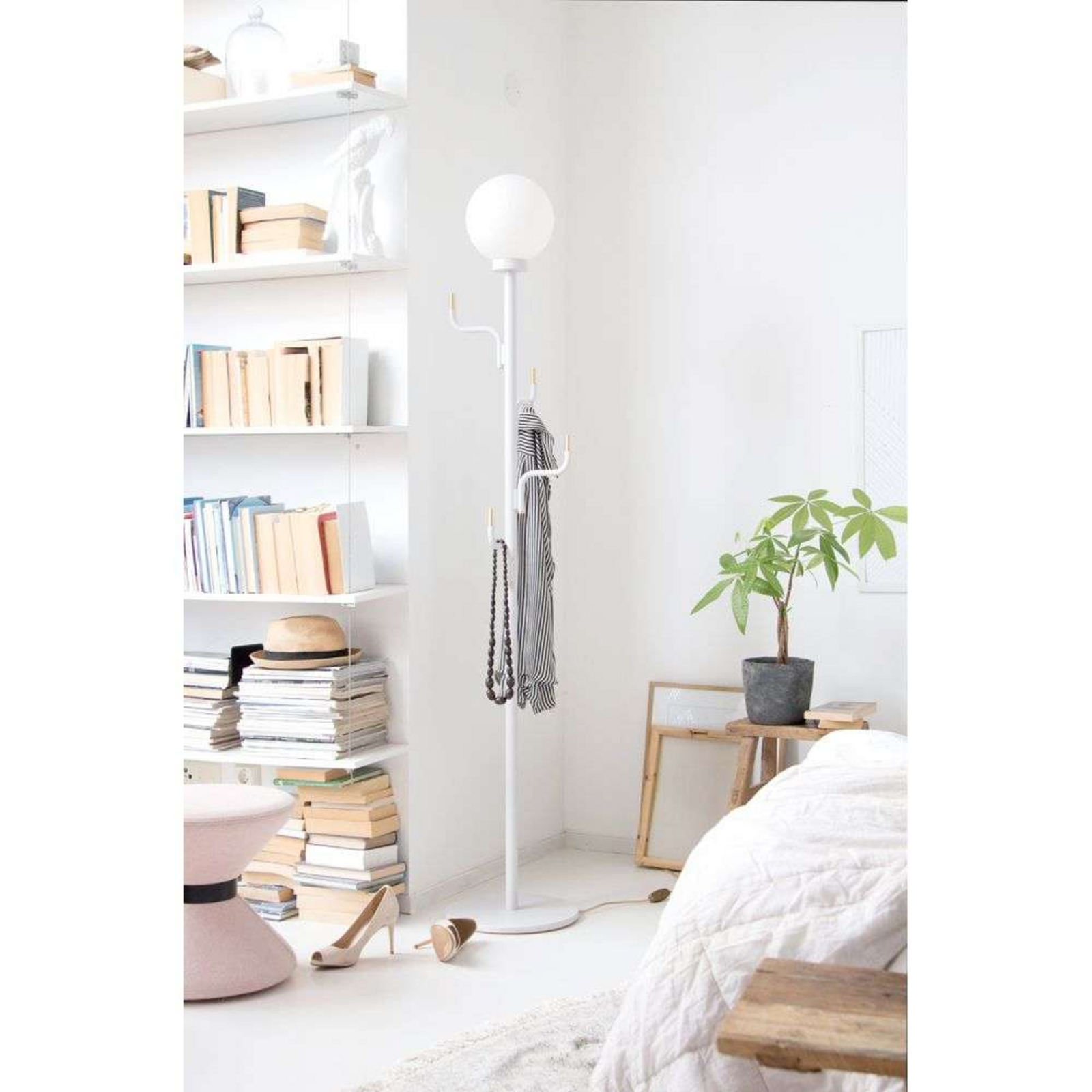 Big Darling Stojaca Lampa Cottoncandy White - Swedish Ninja