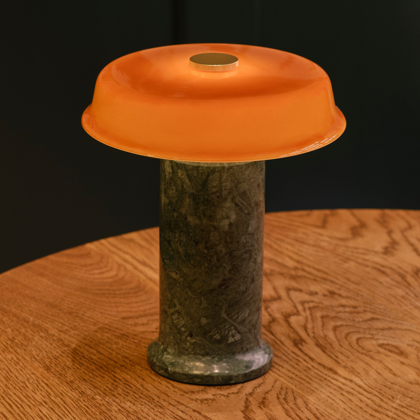 LED-akutoitel laualamp Trip No. 2, roheline/merevaik, marmor, klaas