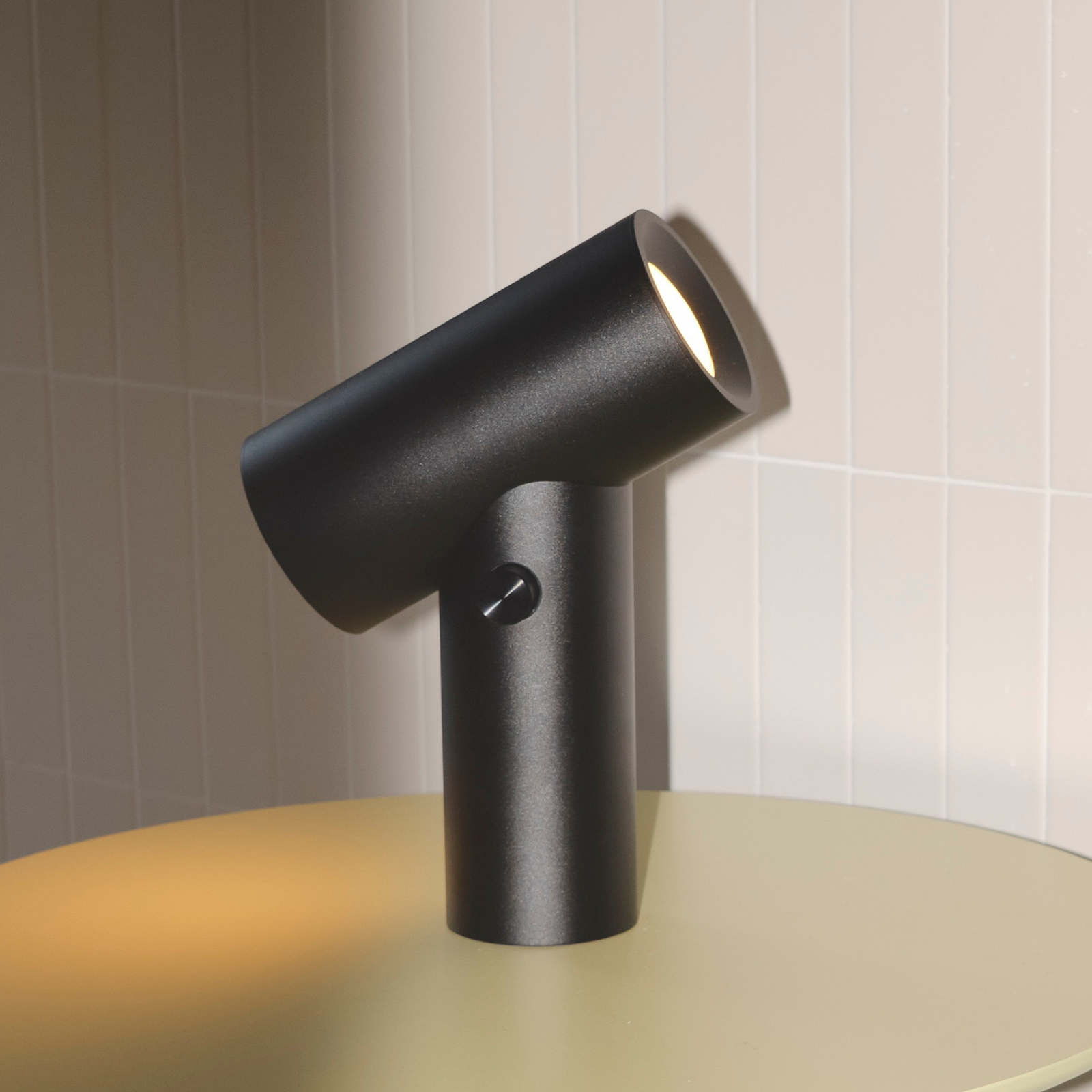 Stolová LED lampa Beam s LED a akumulátorom, čierna, z hliníku, stmievateľná, Stolová LED lampa Beam s LED a akumulátorom, čierna, z hliníku, stmievateľná,