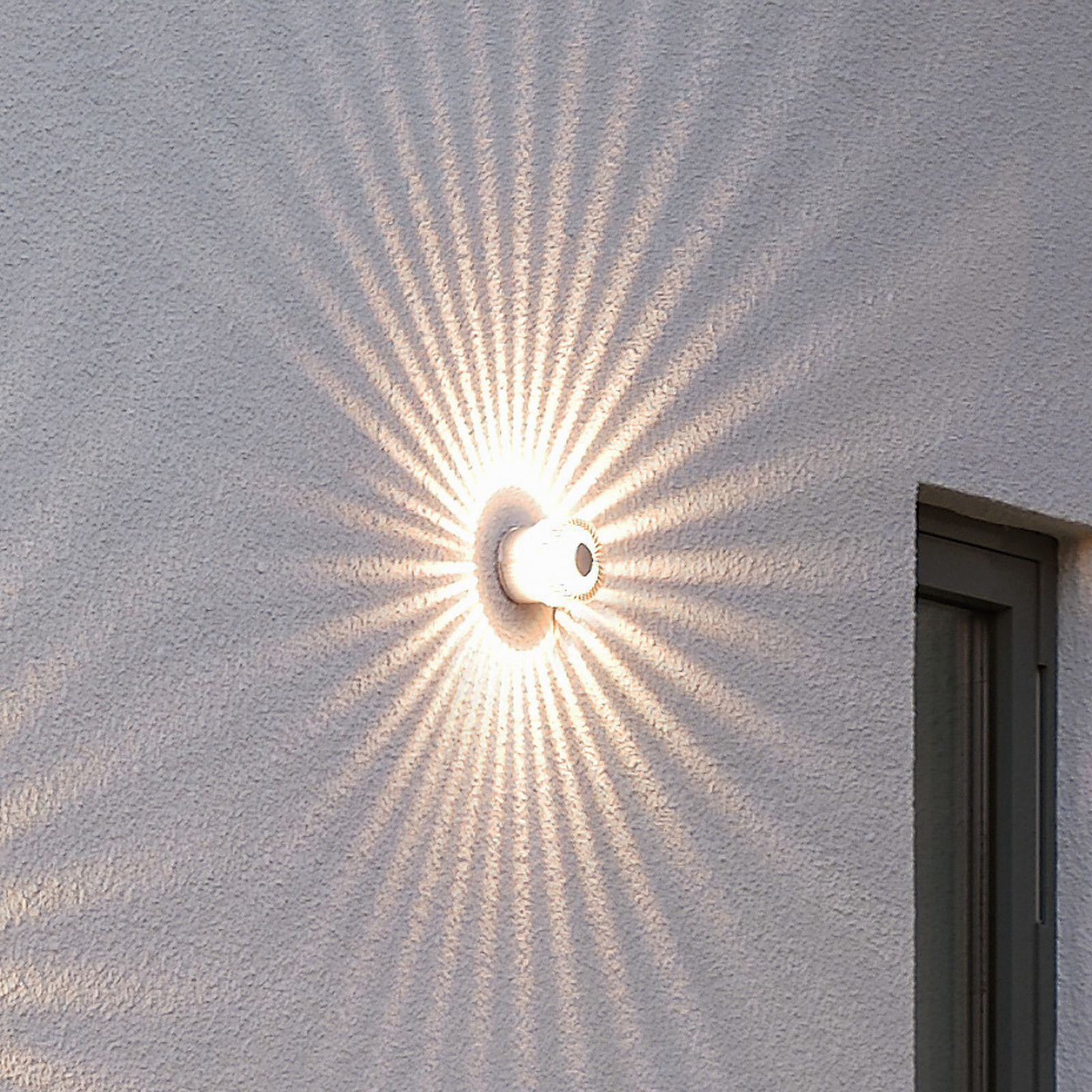 LED-Außenwandlampe Monza Strahlen rund silber 9cm