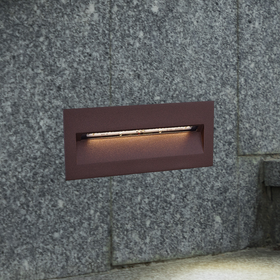 Lucande Loya LED Indbygnings Vägglampa 23x8 IP54 Rost, brun / rost från Lucande