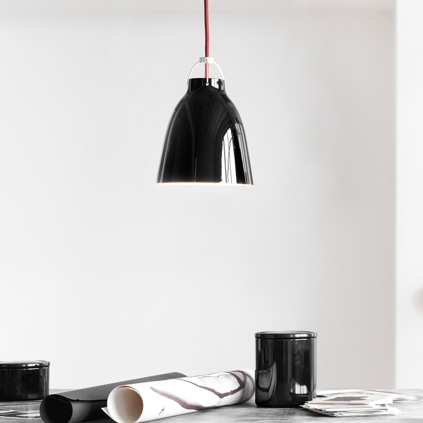 Caravaggio™ P1 Riippuvalaisin Musta - Fritz Hansen