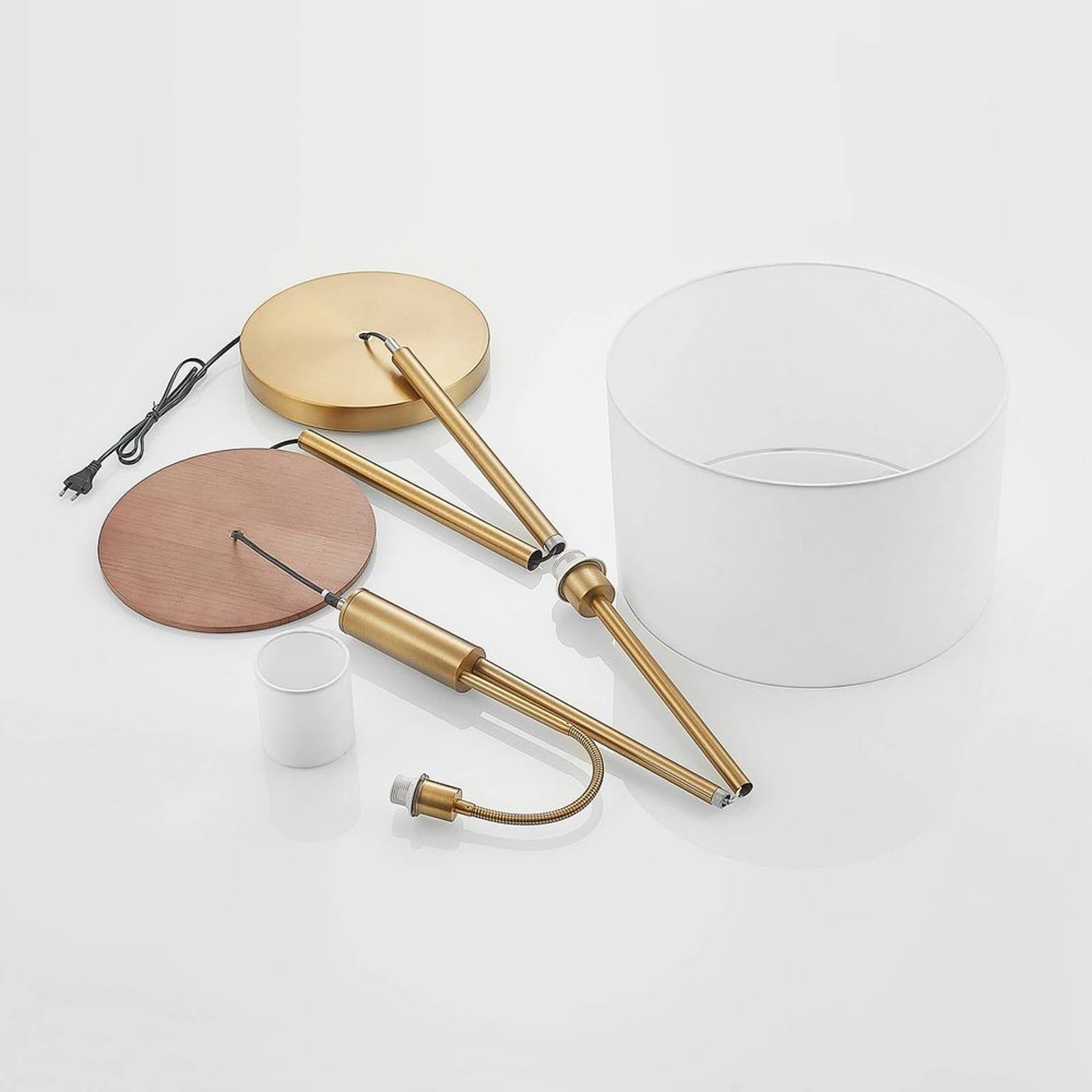 Lindby Lampadaire Aovan, couleur bronze, tablette, port USB