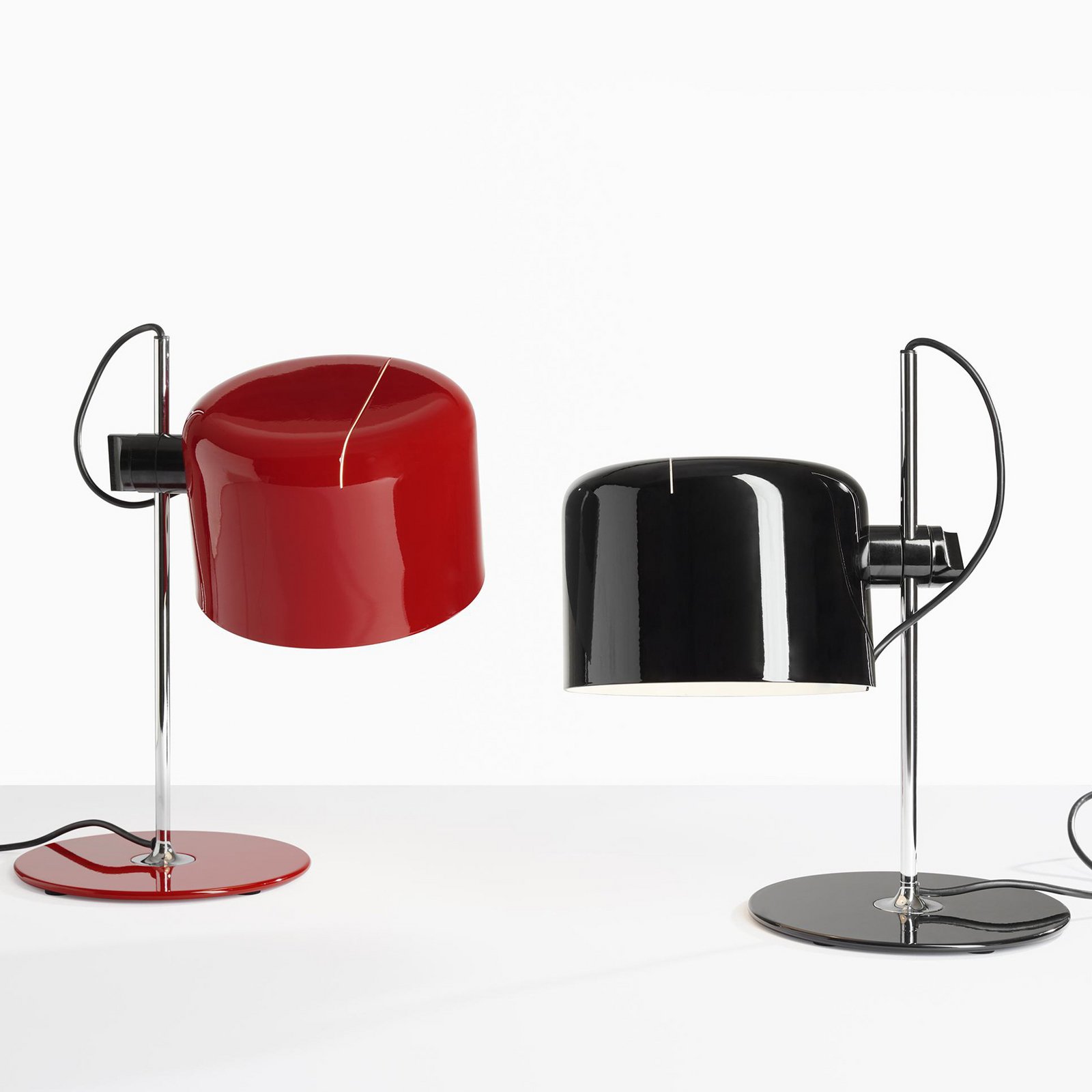 Oluce Coupé table lamp, red/chrome, metal, height 45 cm, E27