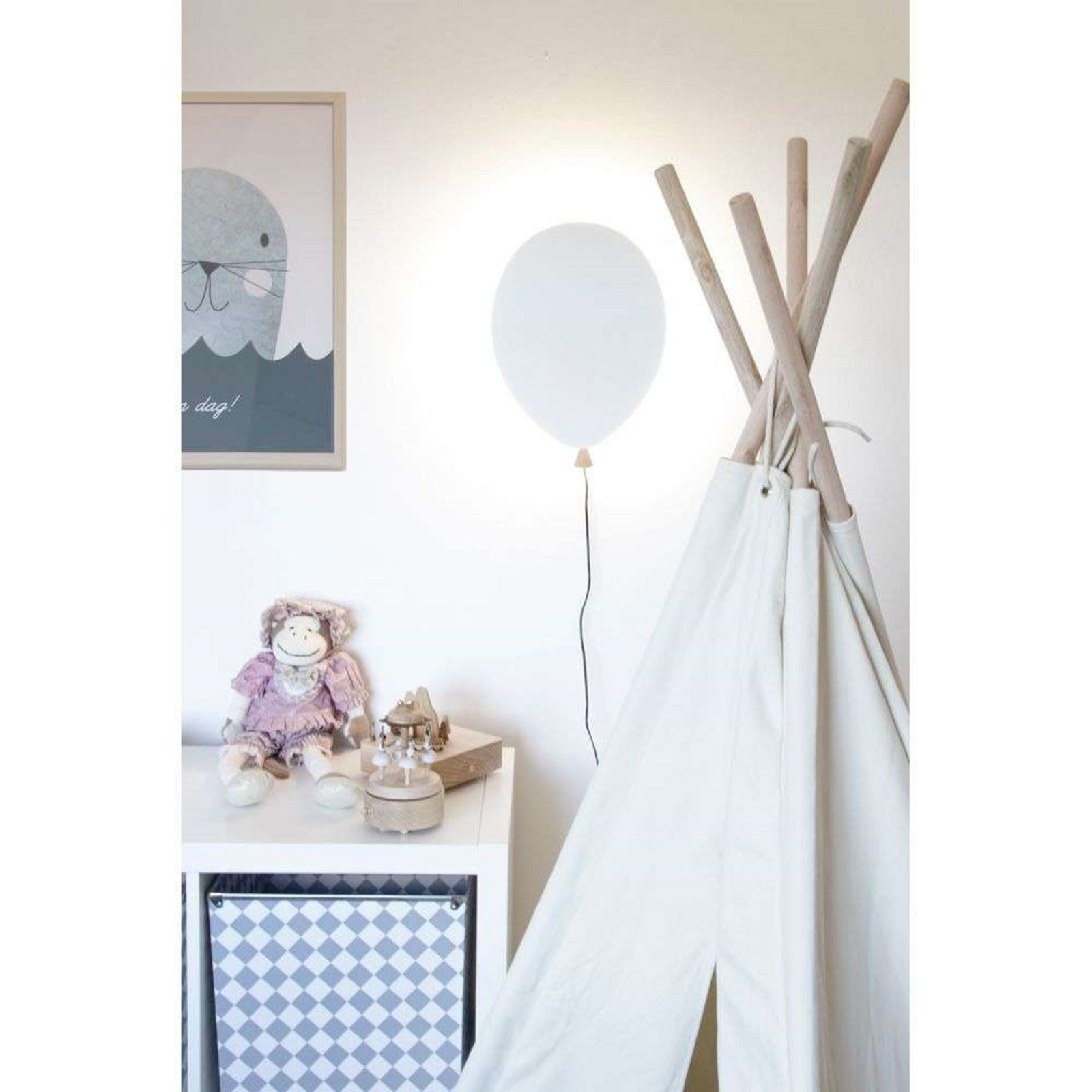 Balloon Candeeiro de Parede White - Globen Lighting