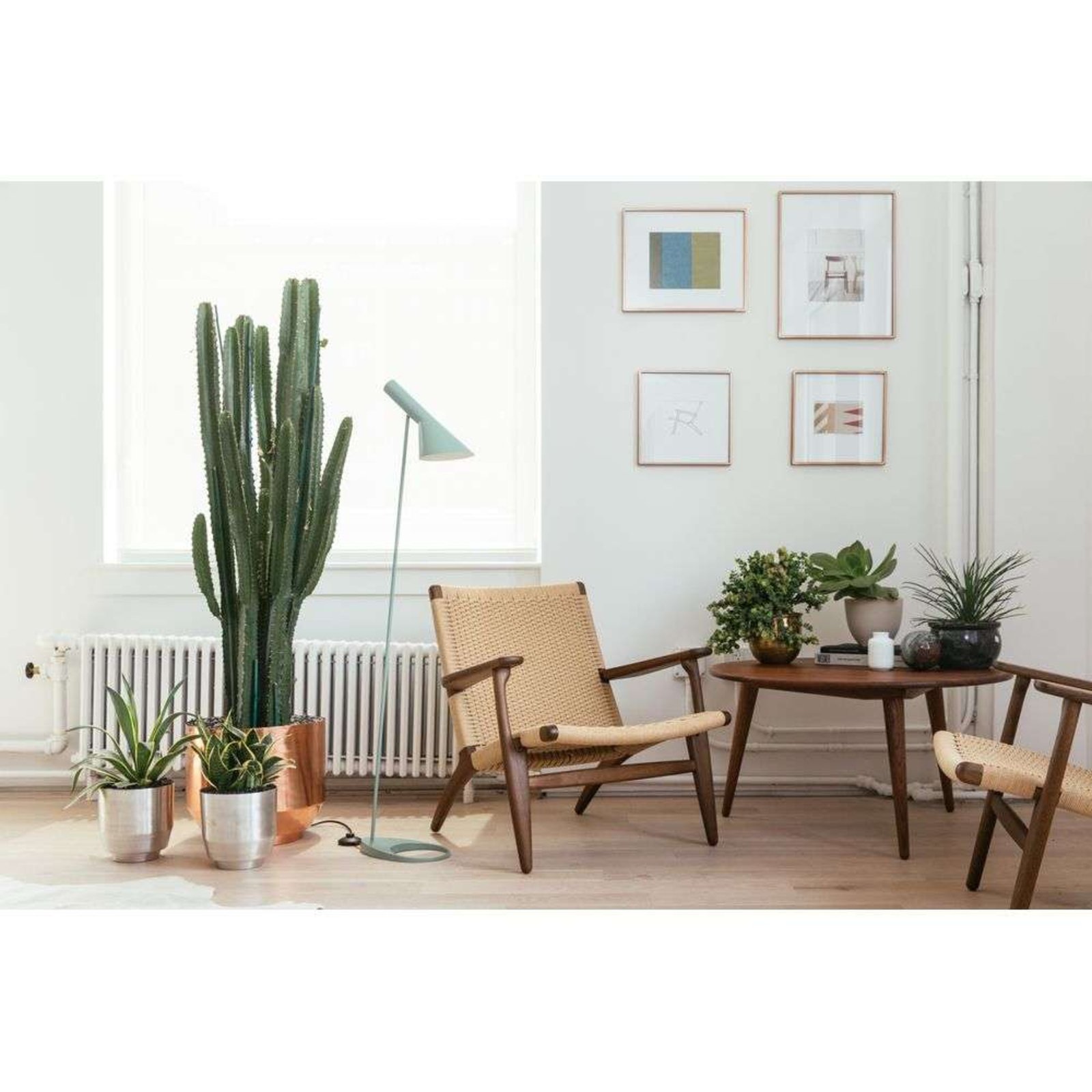 Louis Poulsen AJ - Φωτιστικό δαπέδου, πετρέλαιο