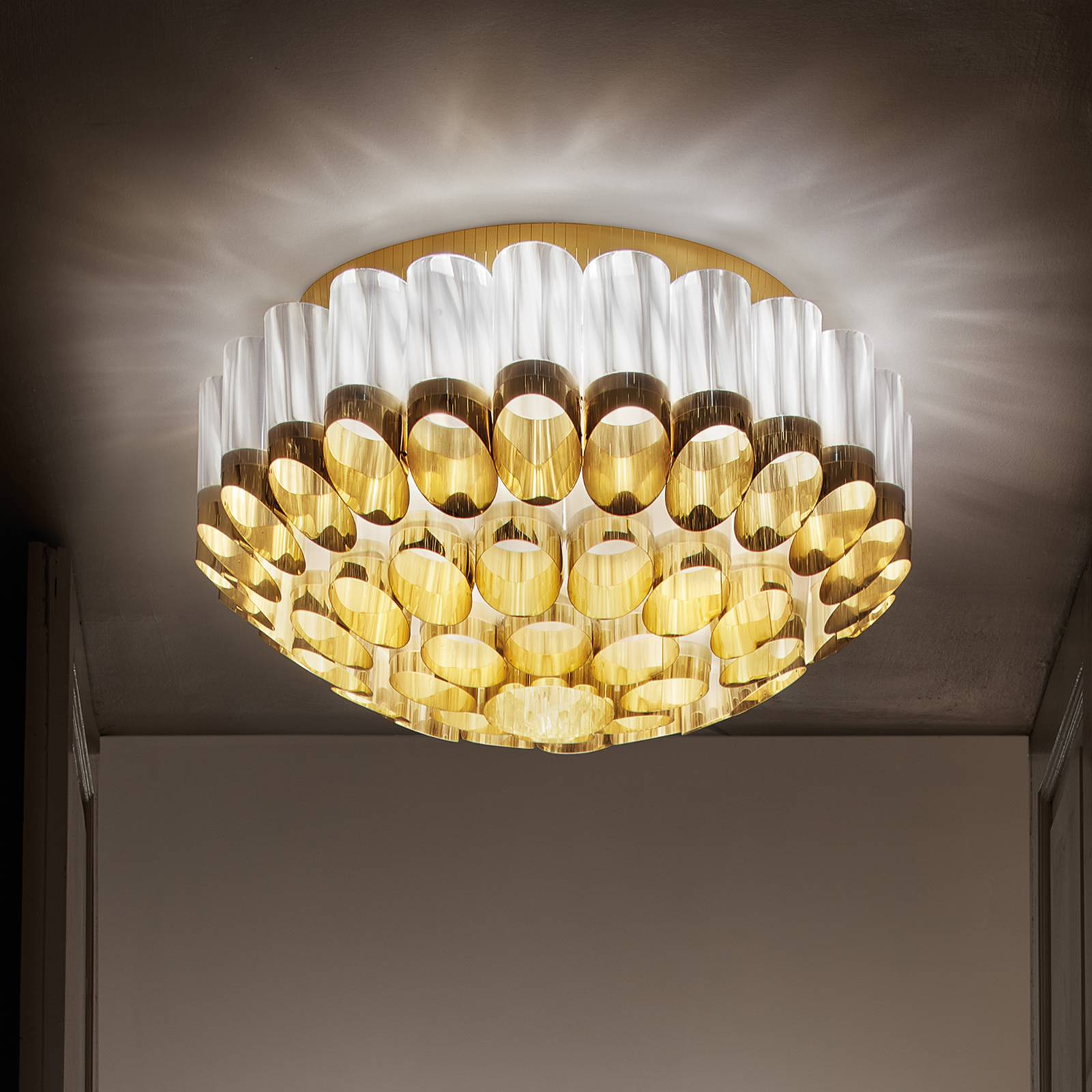 Lampa sufitowa Slamp Odeon Ceiling, złota, Ø 65 cm