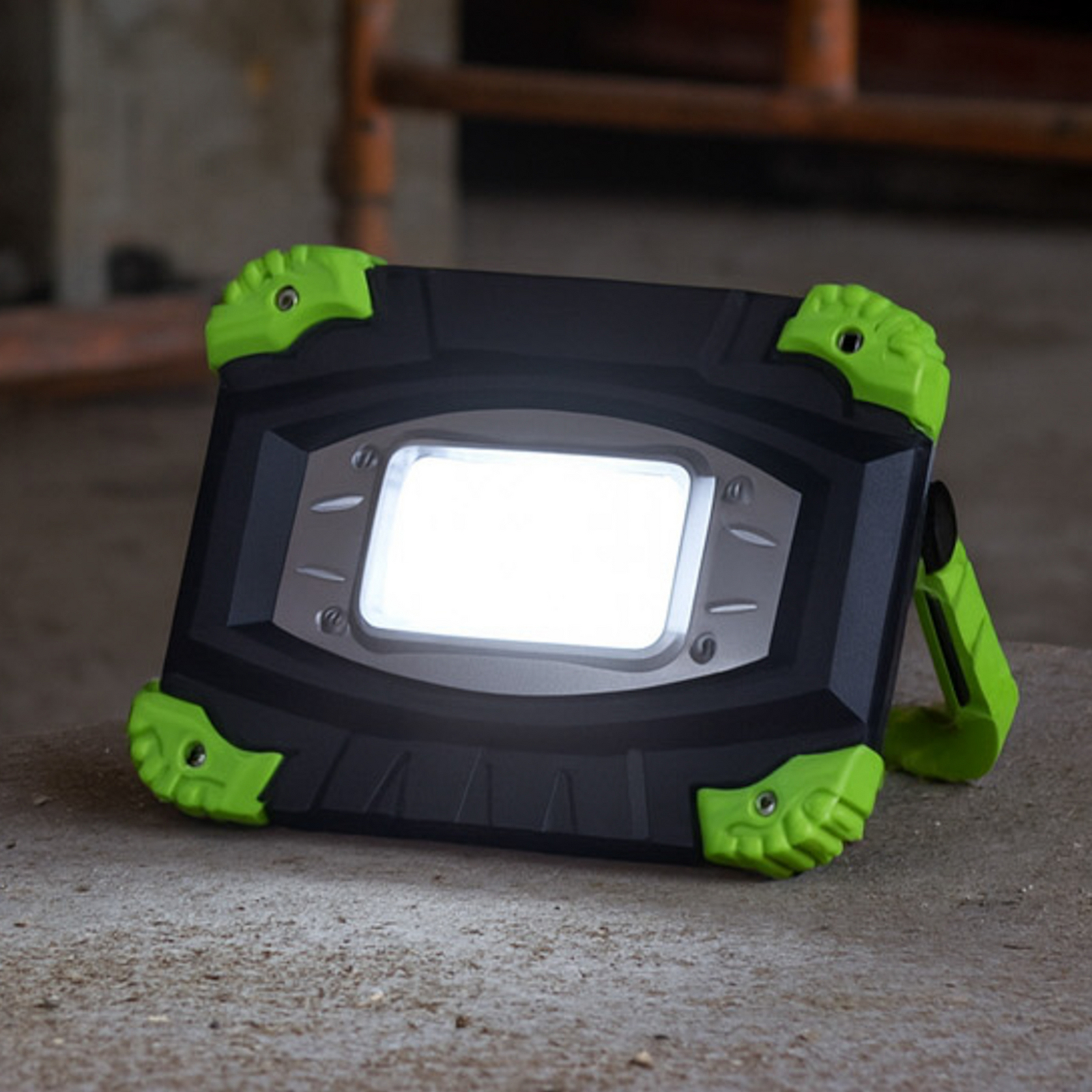 LED акумулаторен външен прожектор 850947, черен/зелен, дължина 17 cm