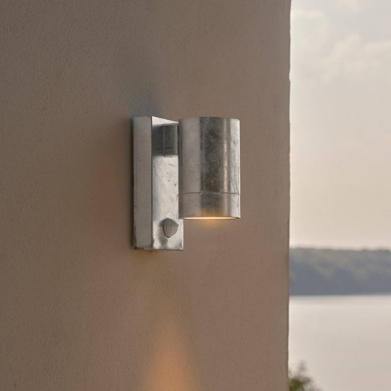 Kinkiet zewnętrzny Tin Maxi Sensor ocynkowany, stal, IP54, GU10