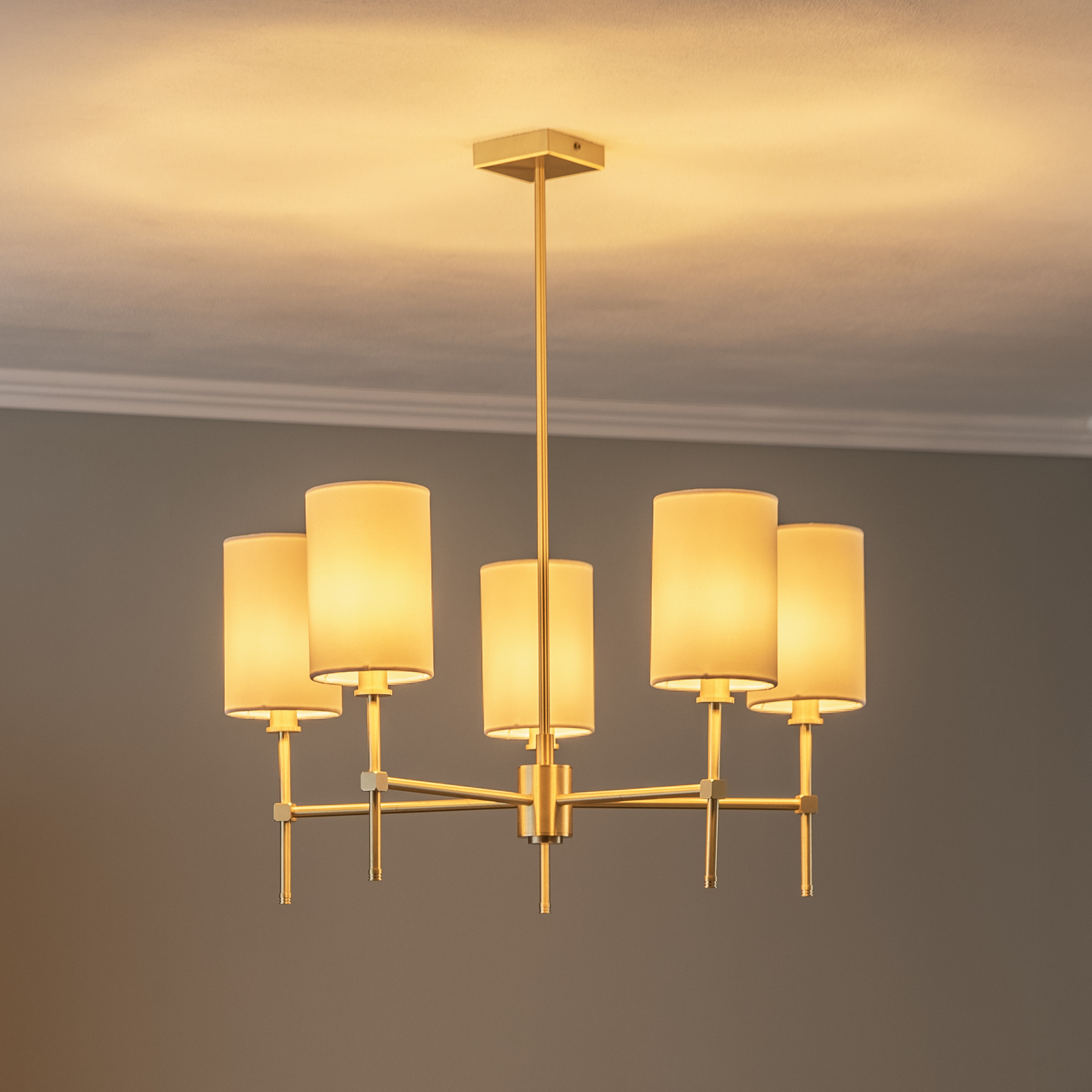 Azzi chandelier with 5 bulbs, white