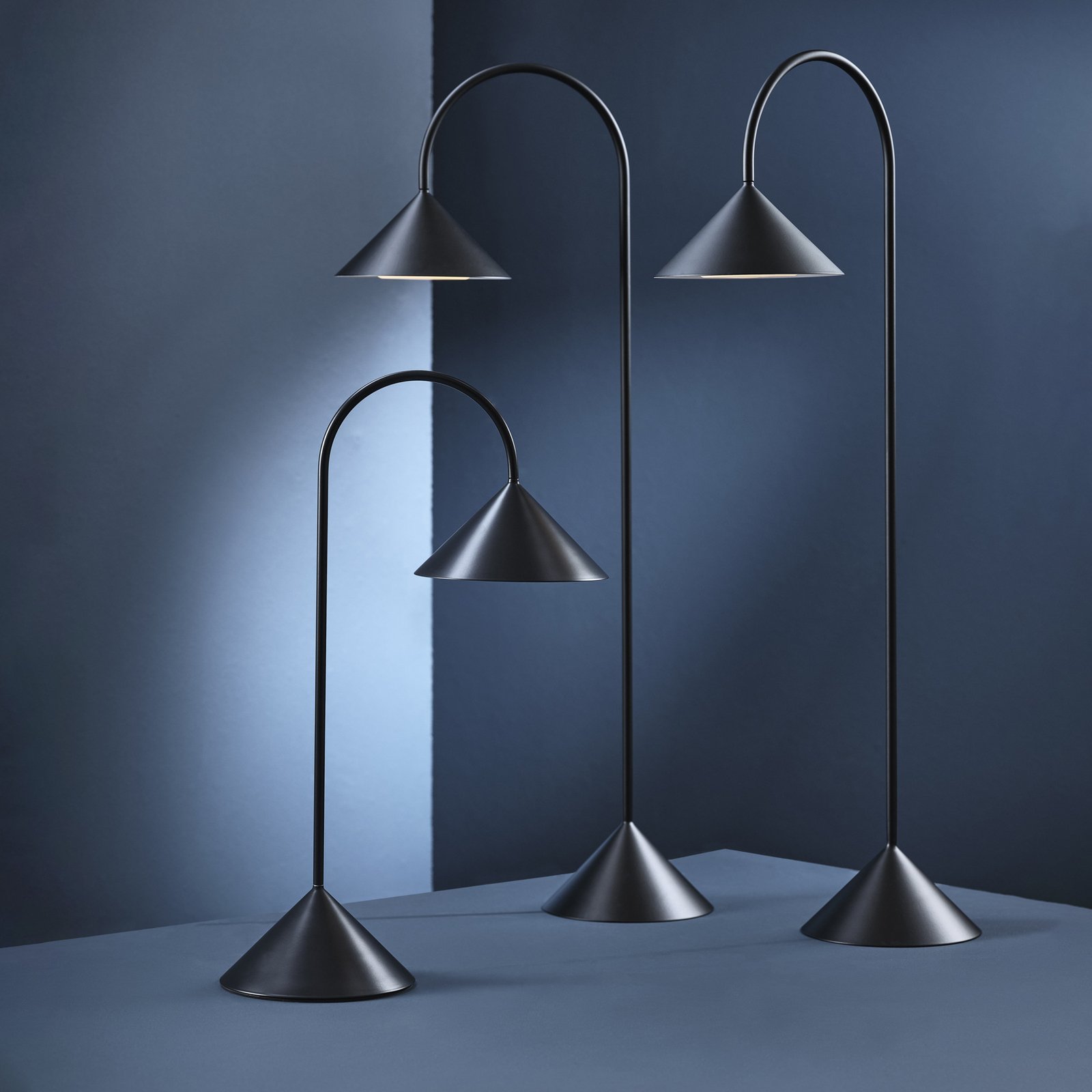 Grasp Portable Lampa Podłogowa H72 Matt Black - Frandsen