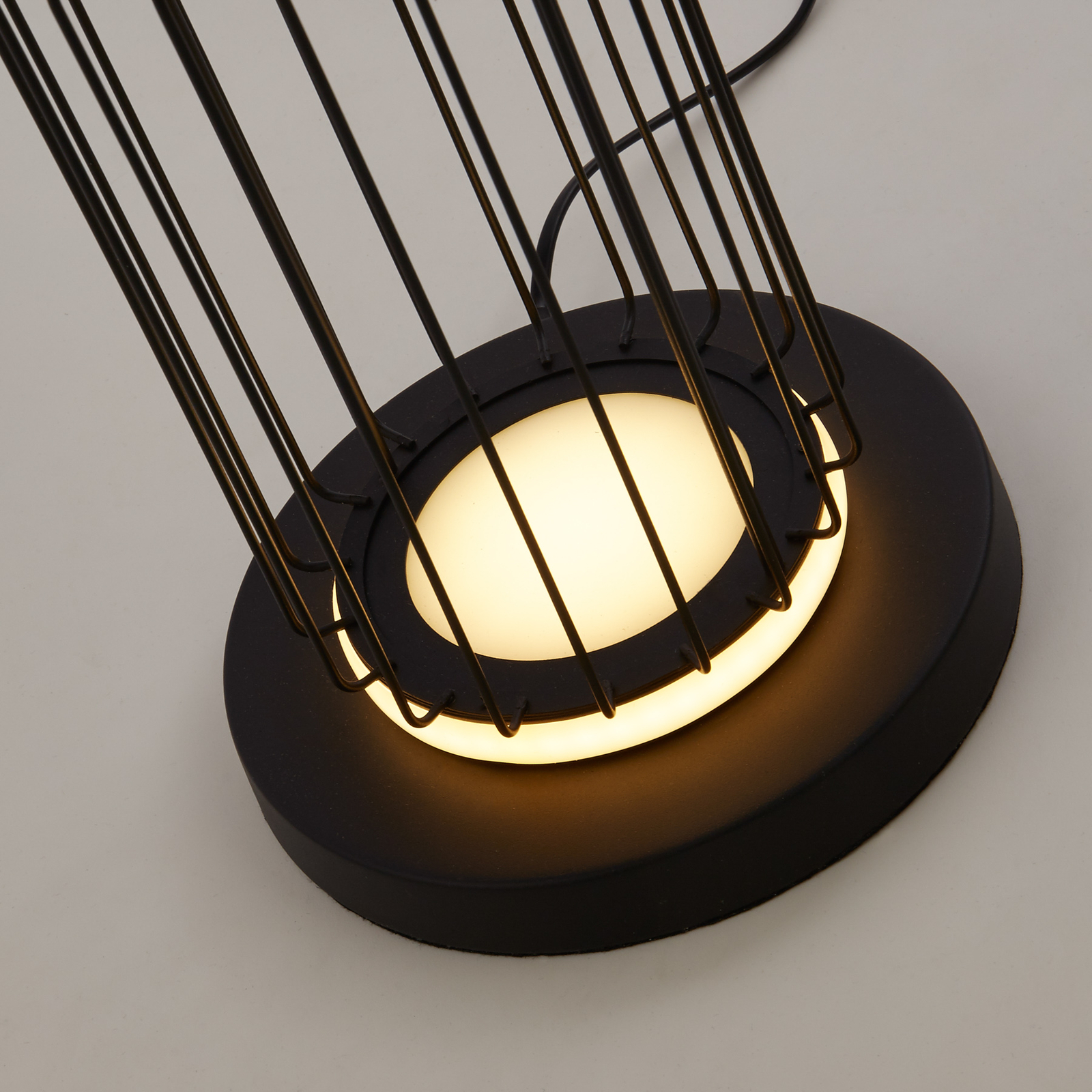Cage LED floor lamp in cage design