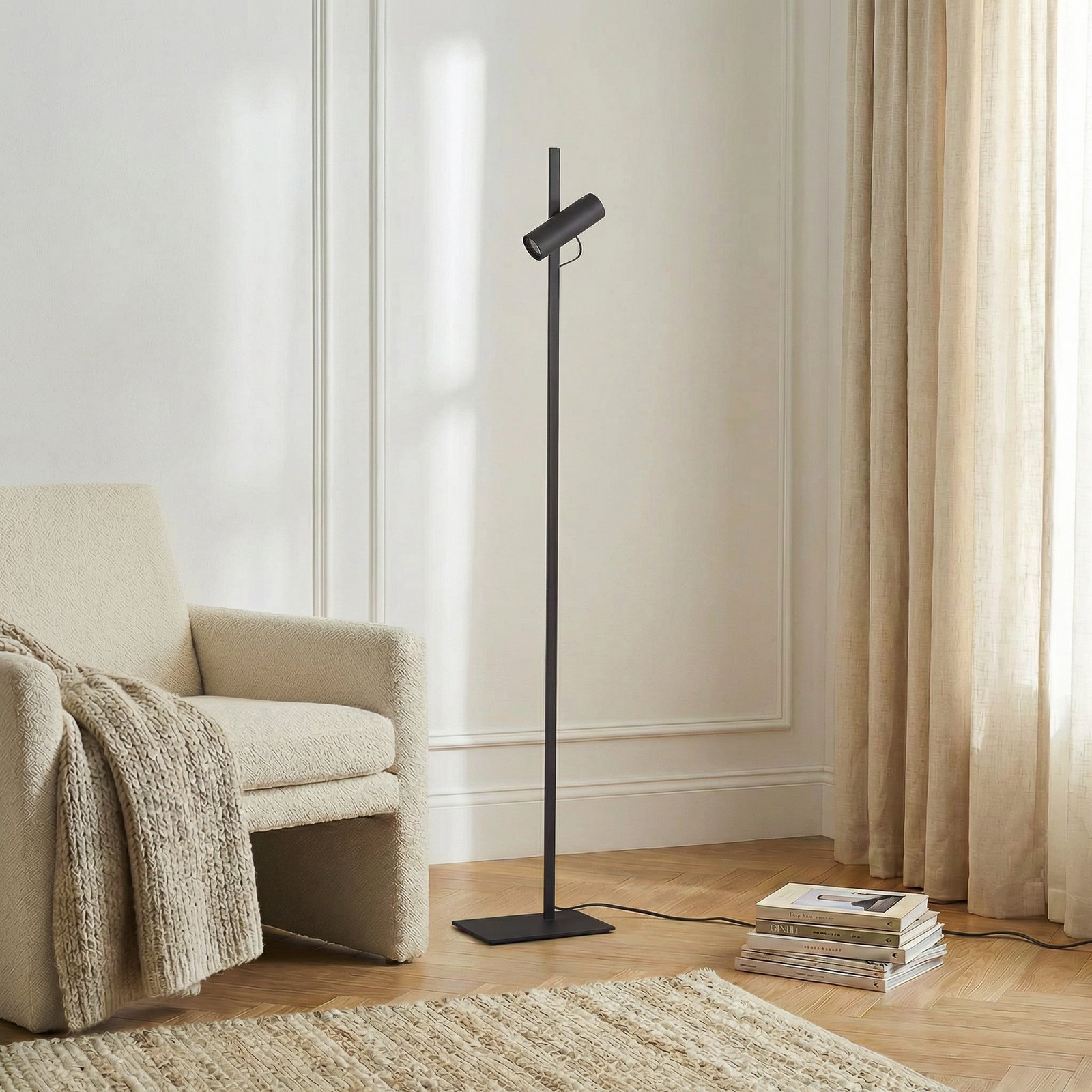 Lucande vloerlamp Lysias, zwart, metaal, hoogte 143,2 cm Lucande vloerlamp Lysias, zwart, metaal, hoogte 143,2 cm