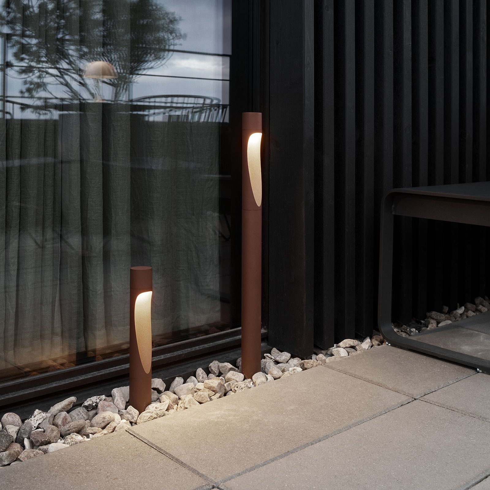 Flindt Garden Candeeiro de Jardim Short LED 2700K com Base Corten - Louis Poulse