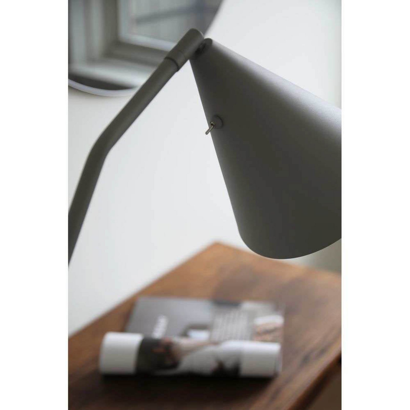 Funil LED Stehleuchte 3-Step Grey - Markslöjd
