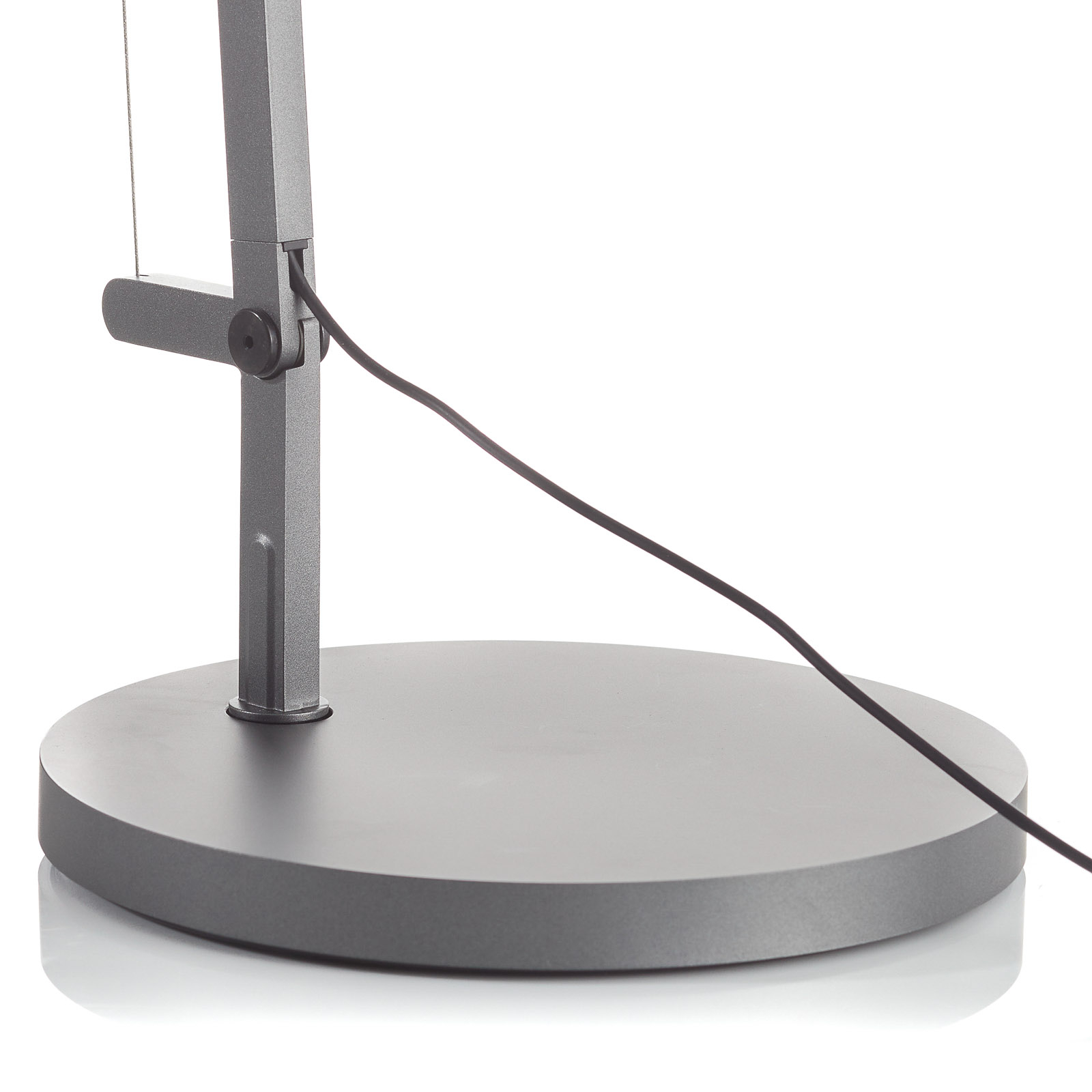 Artemide Demetra - dimmable LED table lamp