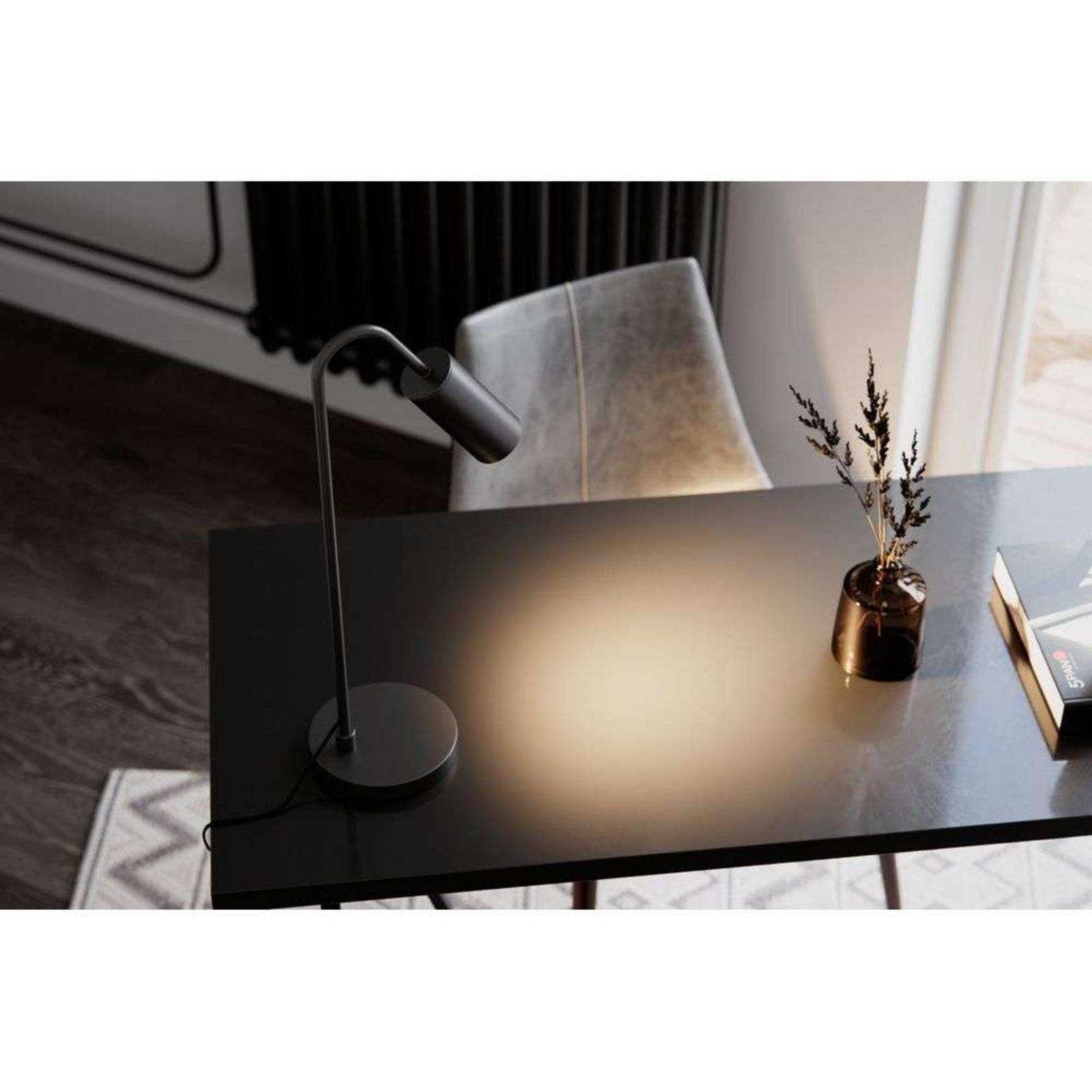 Lampa stołowa Curve marki By Rydéns, czarna matowa, metal, GU10