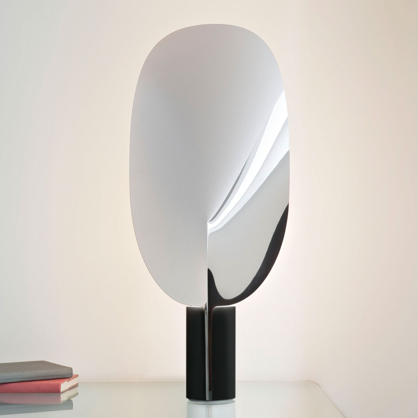 FLOS Serena - ściemniana lampa stołowa LED, chrom
