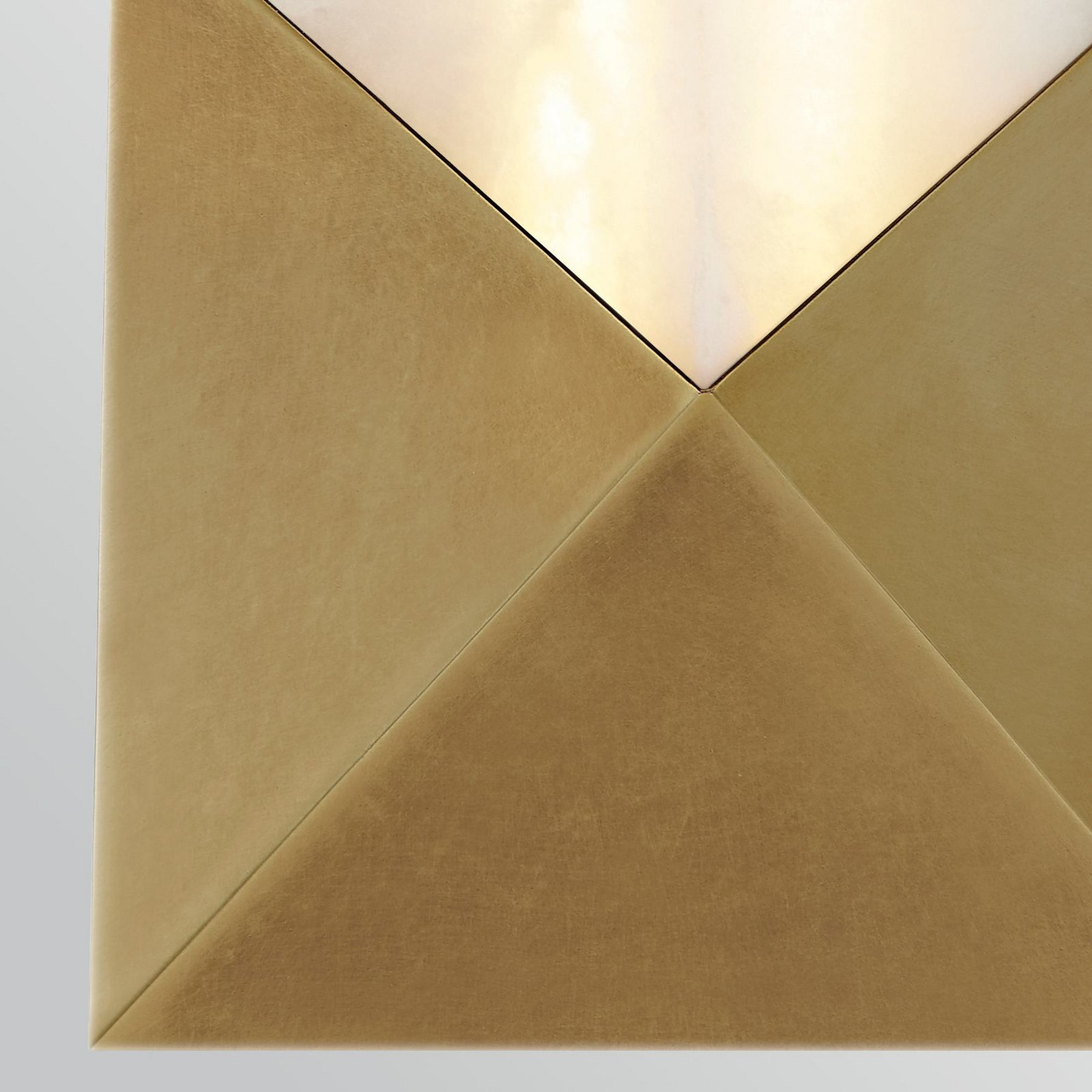 LED-vegglampe CAESAR, gammel messing, høyde 31 cm Metall/alabaster LED-vegglampe CAESAR, gammel messing, høyde 31 cm Metall/alabaster