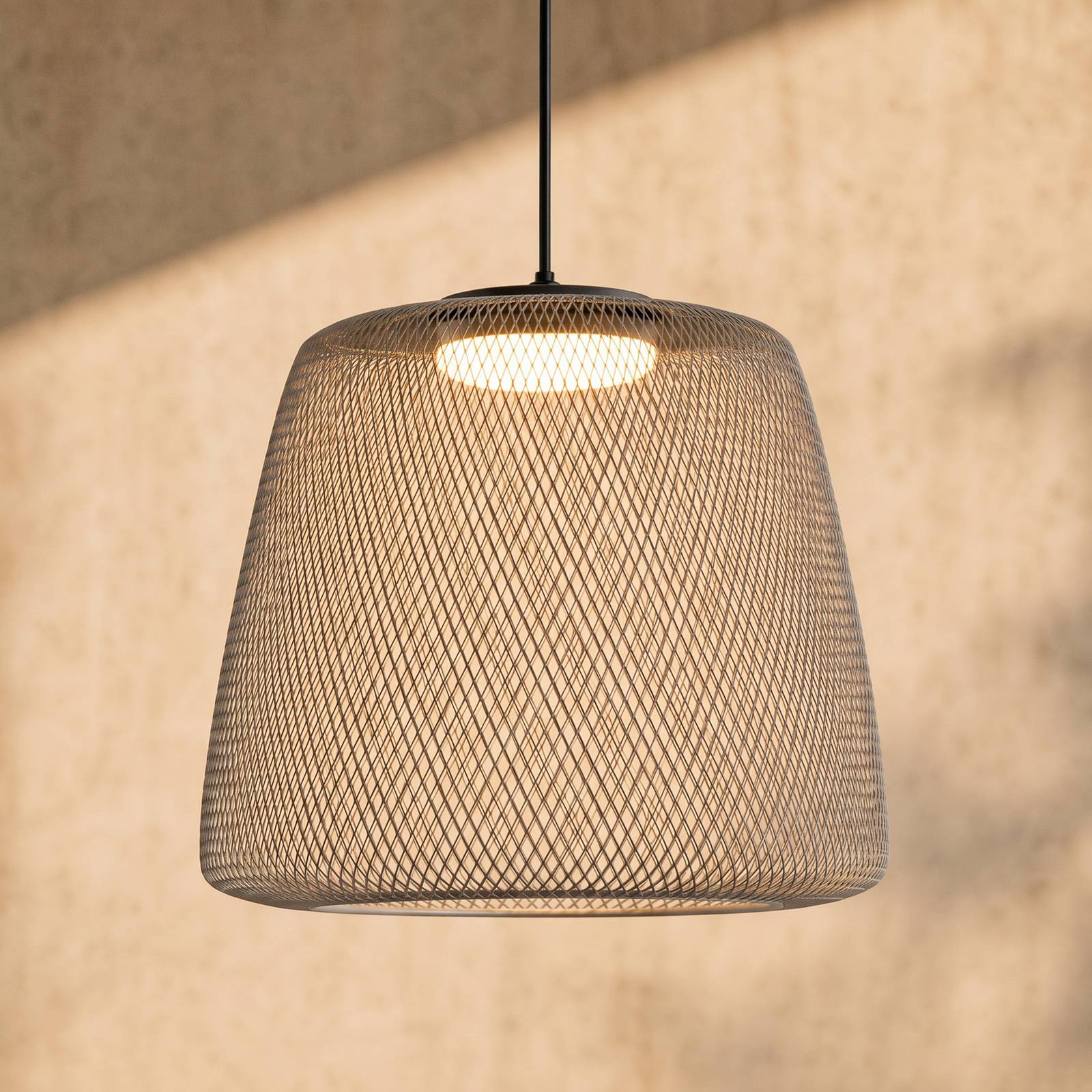Design Lucande LED hanglamp Korvyn, steengrijs, Ø 50 cm, trapvormig dimbaar - alu / grijs / zink - metaal - buitenlamp - dimbaar