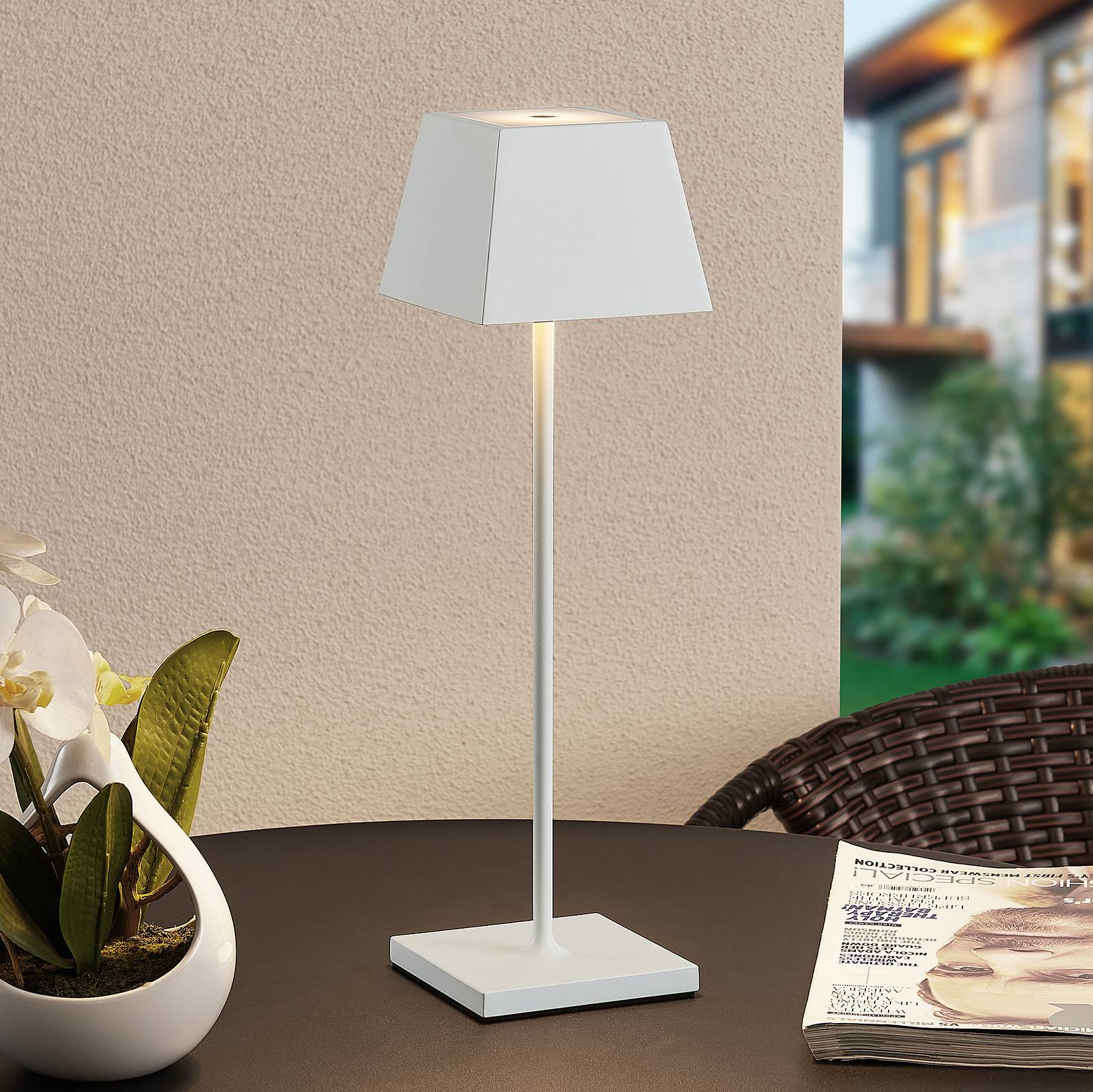 Lucande Patini lampe à poser LED extérieur blanche