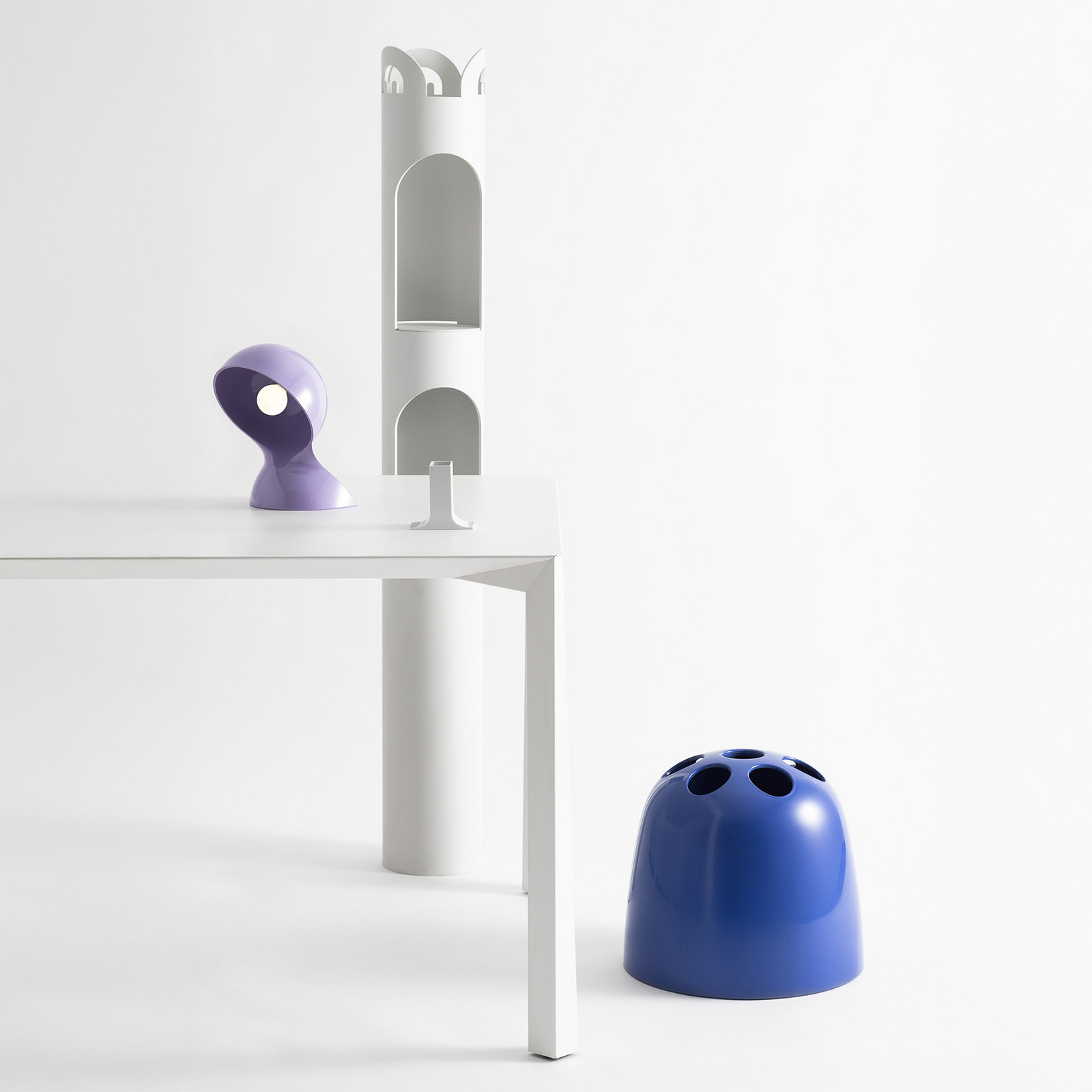 Lampa de masă Artemide Dalú lavandă înălțime 26 cm plastic - Camera de zi / sufragerie - Design