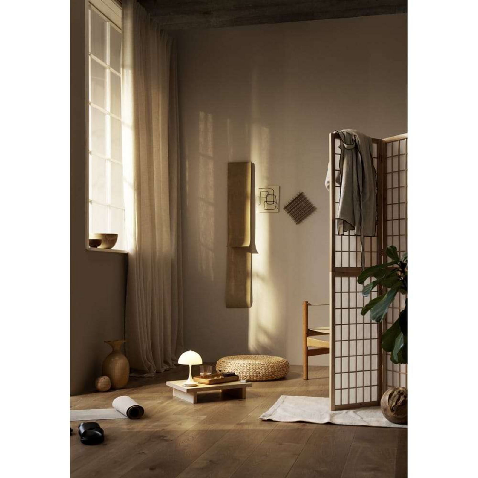 Panthella 160 Portable Table Lamp V3 Opal Beige - Louis Poulsen