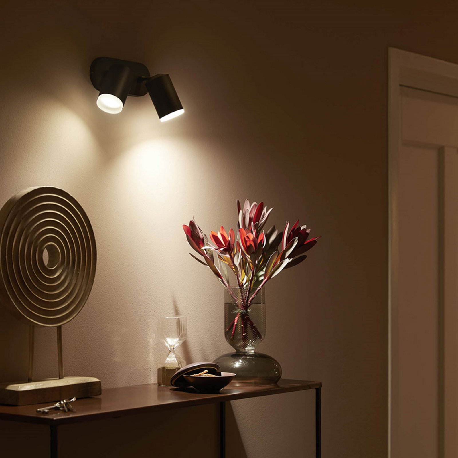 Fugato Spot 2 Plafonieră Bluetooth White/Color Amb. Black - Philips Hue