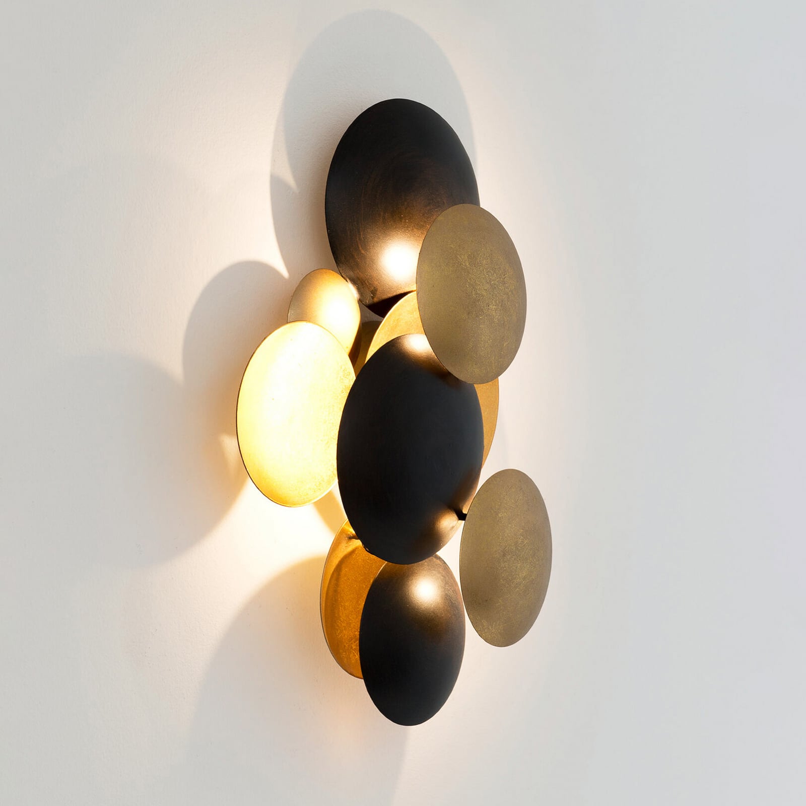 Aplique de pared LED BOLLADARIA, negro/dorado, 42 x 27 cm, metal, atenuable