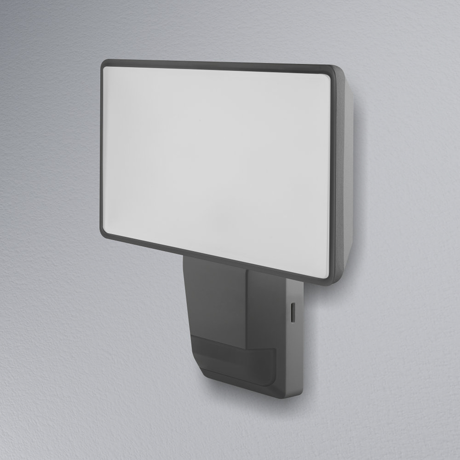 LEDVANCE Endura Pro Flood Sensor LED spot 27W grey