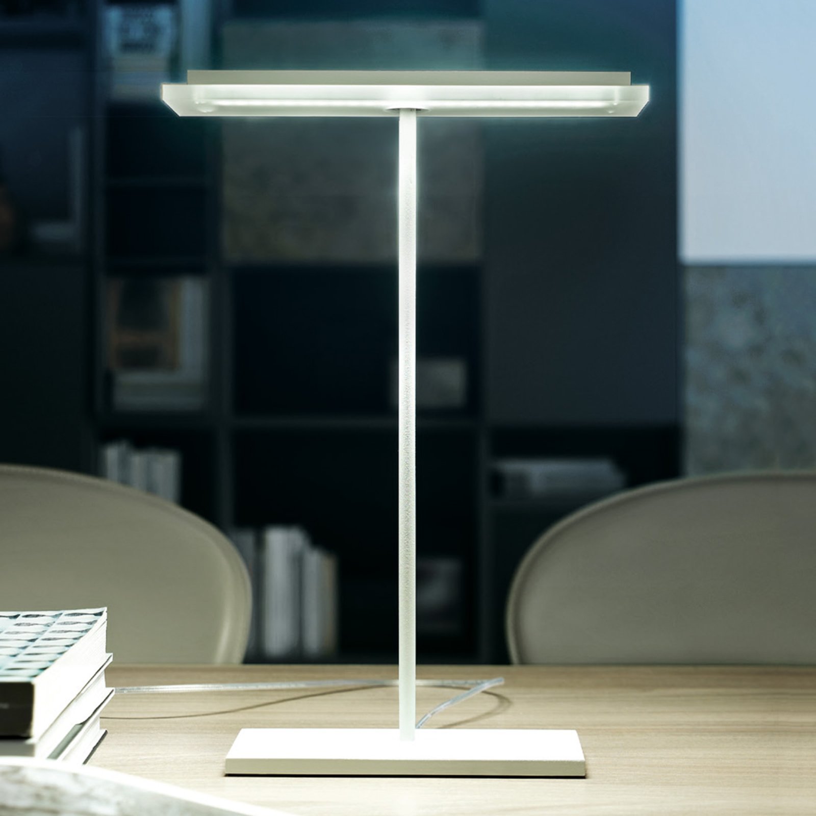 Lámpara de mesa LED Dublight LED plana
