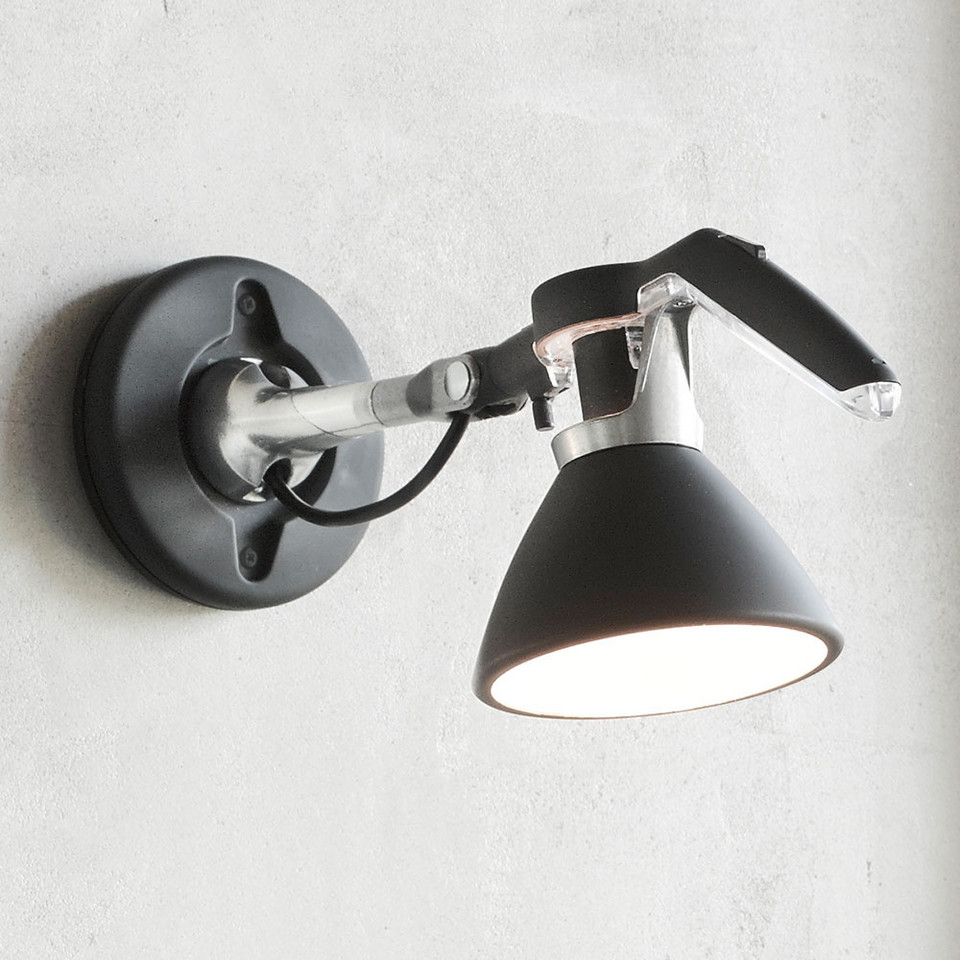 Luceplan Fortebraccio Vägglampa Svart E14, svart från Luceplan