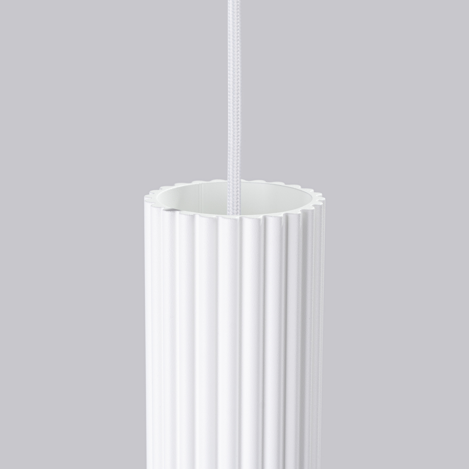 Κρεμαστό φωτιστικό Carbon, λευκό, μήκος 45 cm, αλουμίνιο, 3-φωτισμός.