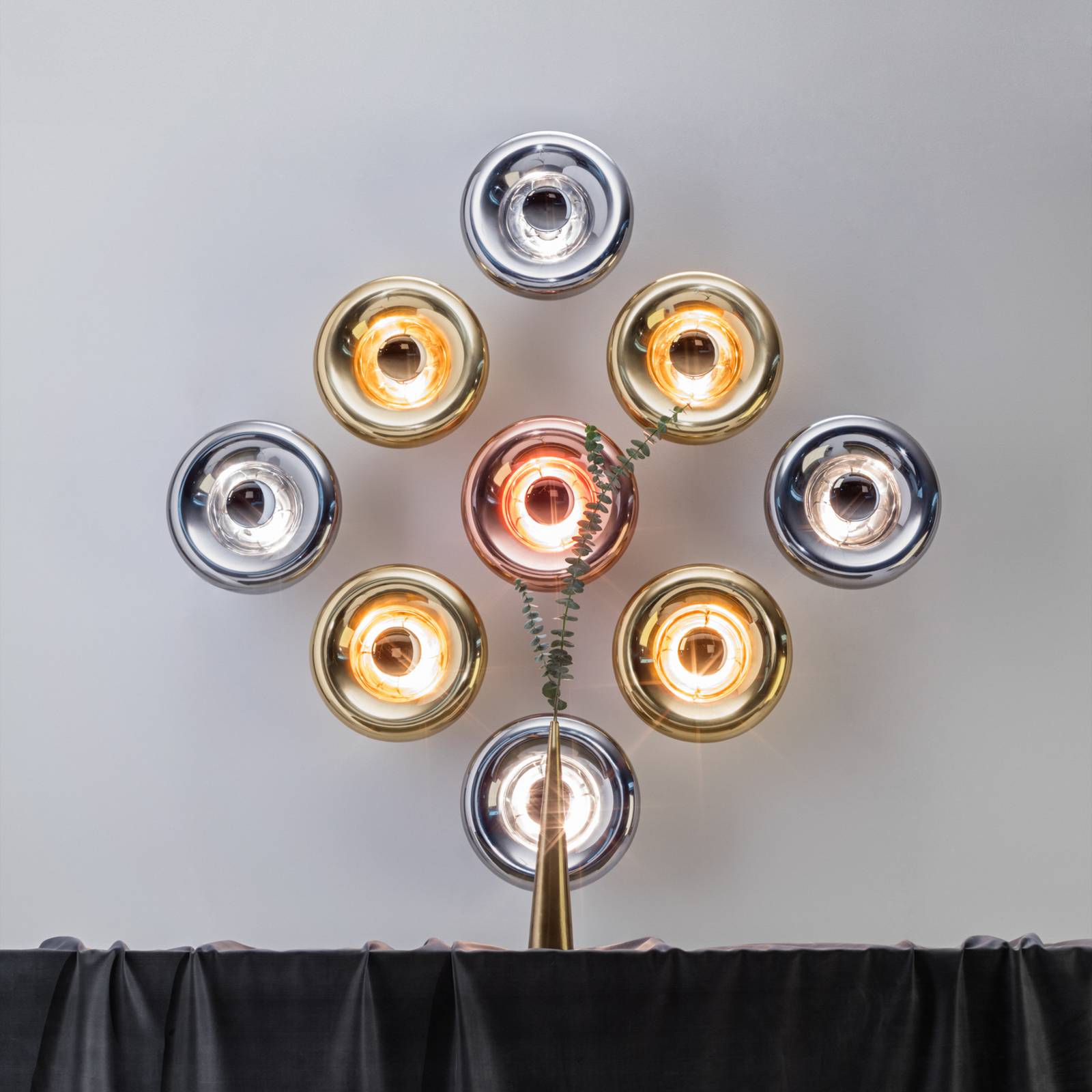 Tom Dixon Void Surface kinkiet LED miedź
