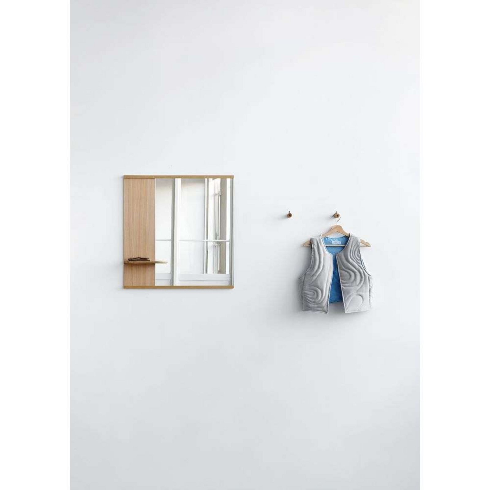 Mirror With A Shelf Oglindă 70cm Stejar - Moebe