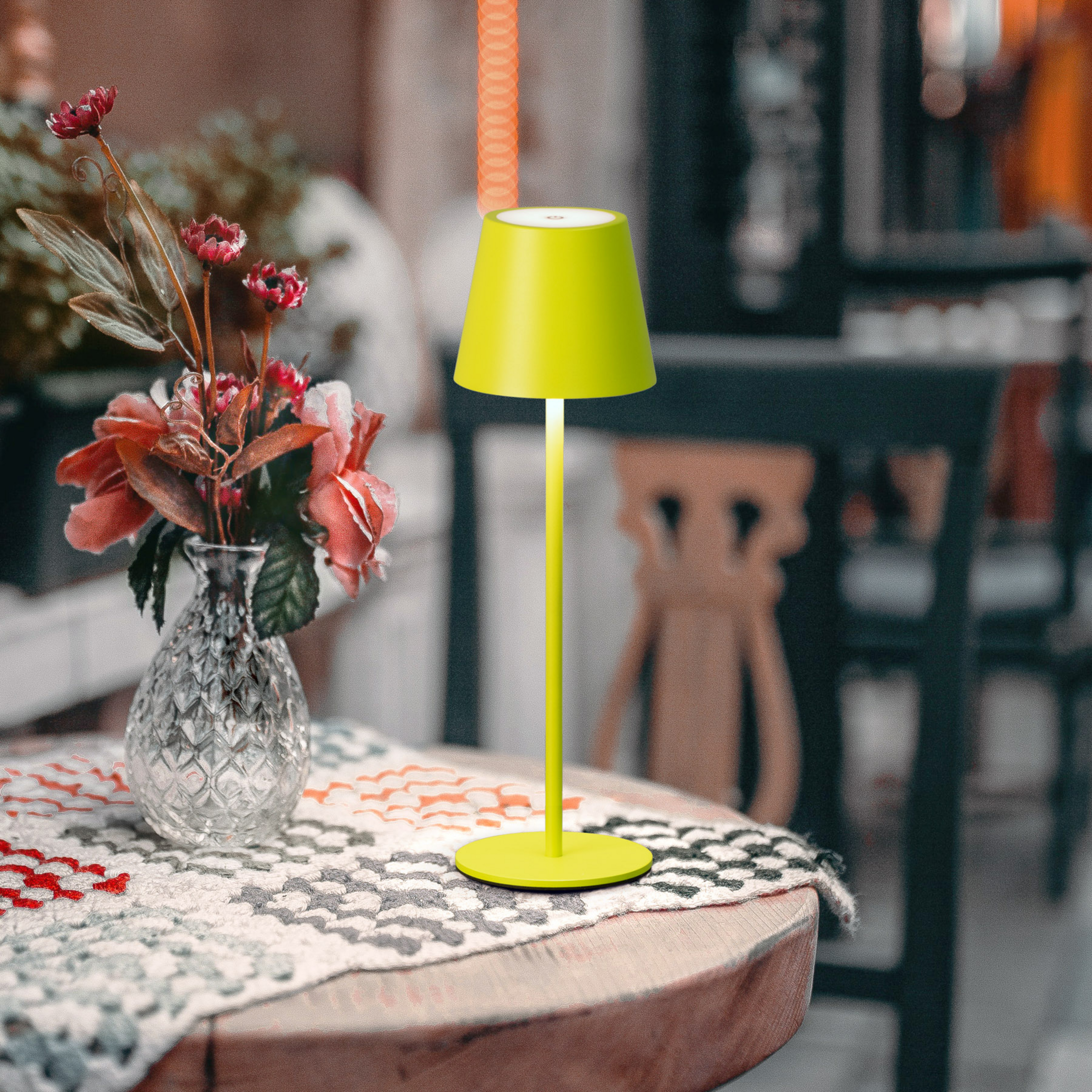 LED-bordlampe med batteri Viletto, lysegrøn, IP54