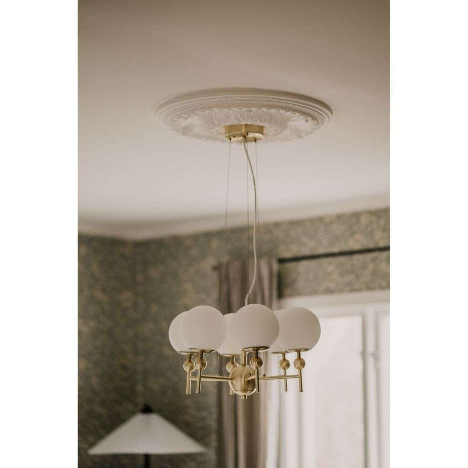 Astrid 50 Lustră Pendul Brushed Brass/White - Globen Lighting