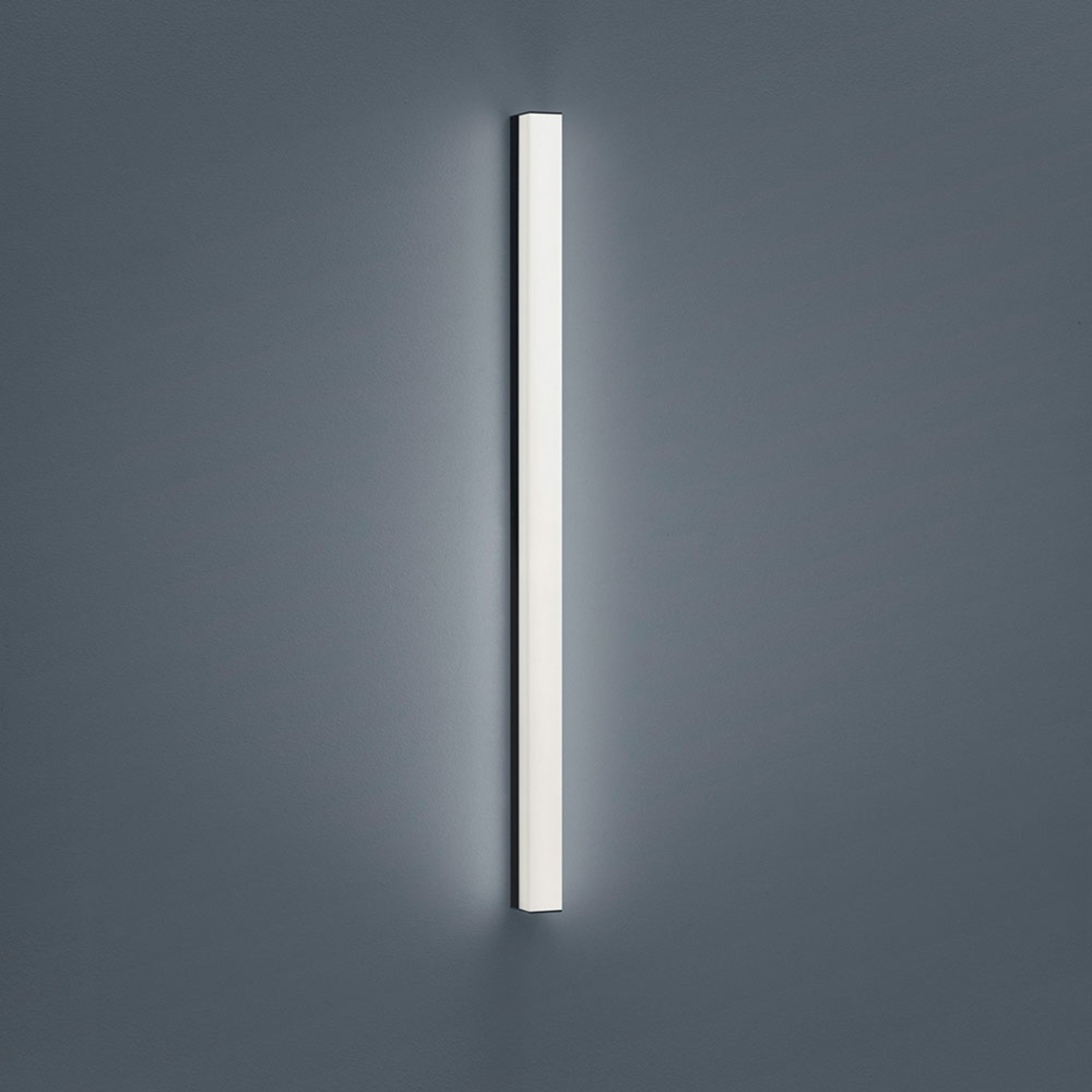 Helestra Lado LED-Spiegellampe schwarz