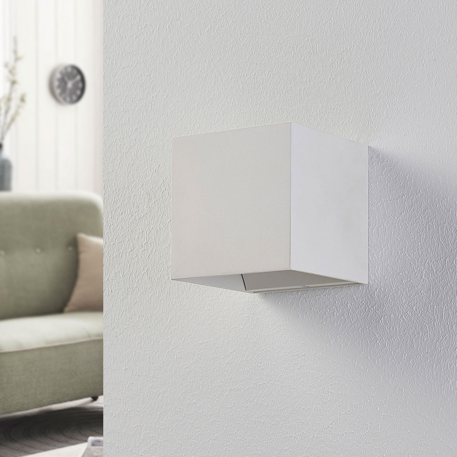 White LED wall light Esma in cube form