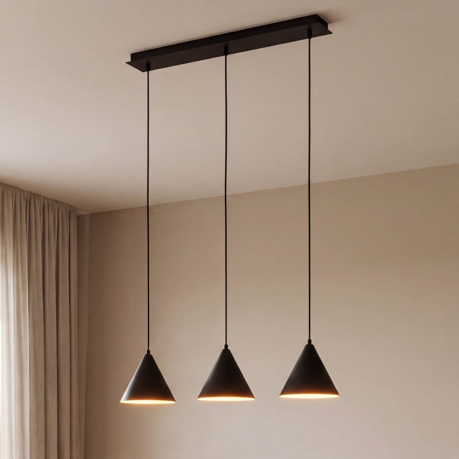 Cono pendant light, 3-bulb, black, E27