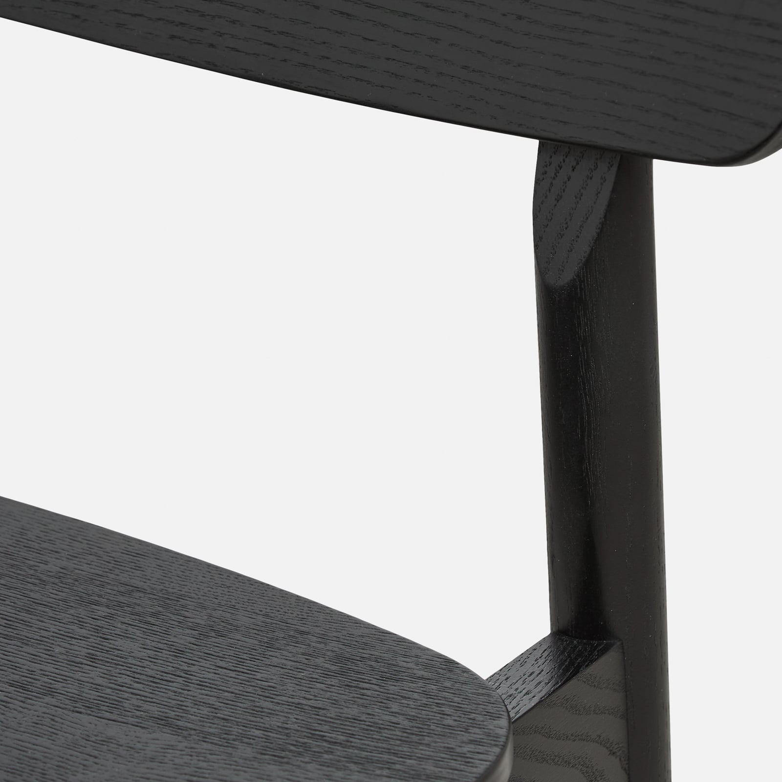 Tabouret de bar Soma, noir, hauteur 101 cm, frêne - Woud Tabouret de bar Soma, noir, hauteur 101 cm, frêne - Woud