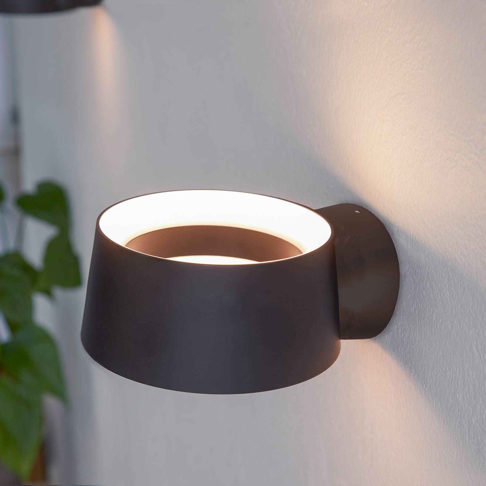 LOOM DESIGN kinkiet LED Cookie czarny aluminium Ø 15 cm