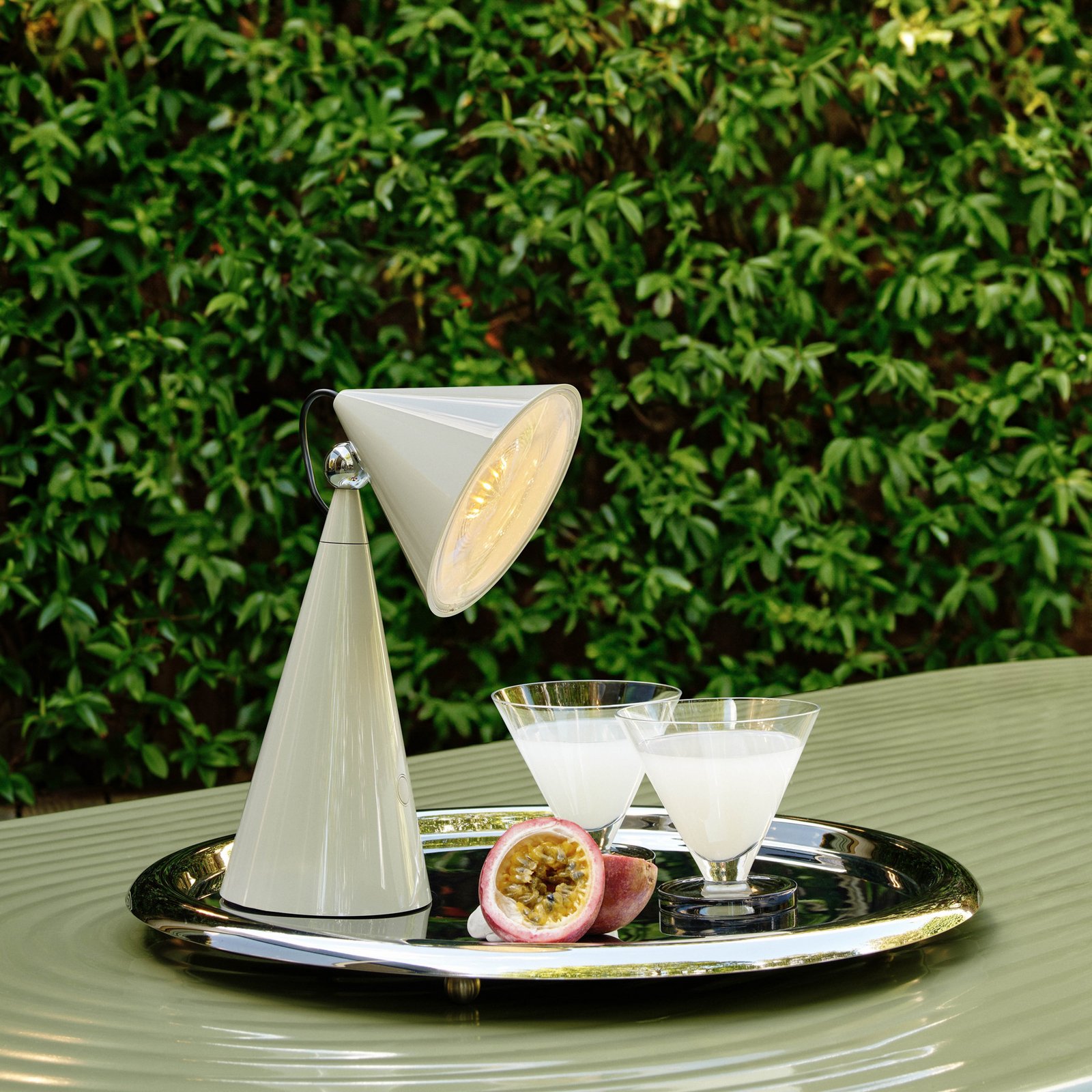 Pose Portable Tischleuchte Putty - Tom Dixon
